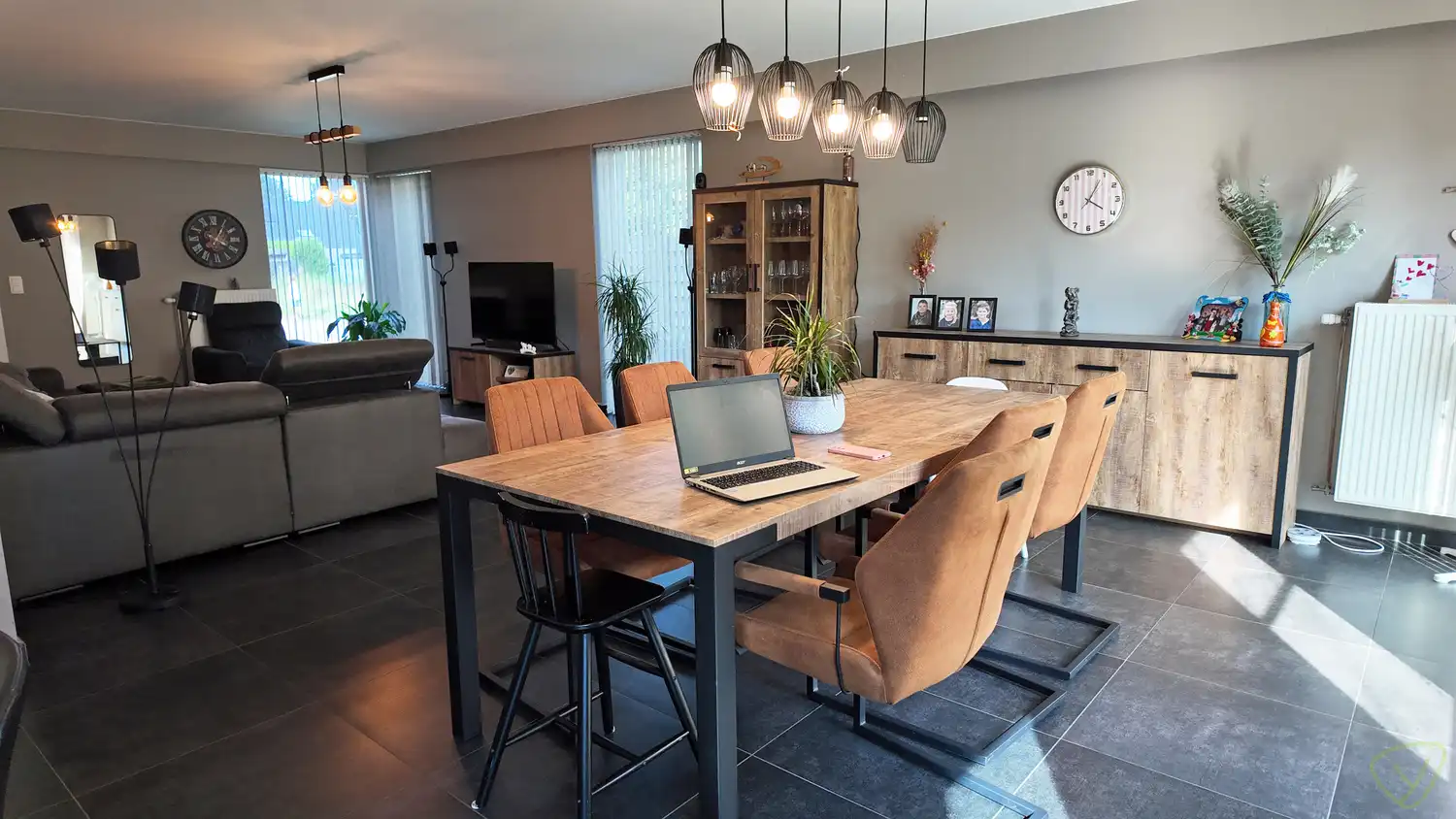 Ruime en moderne woning te huur in Maldegem met 4 slaapkamers en garage - perfect voor comfortabel wonen nabij alle voorzieningen! foto 4