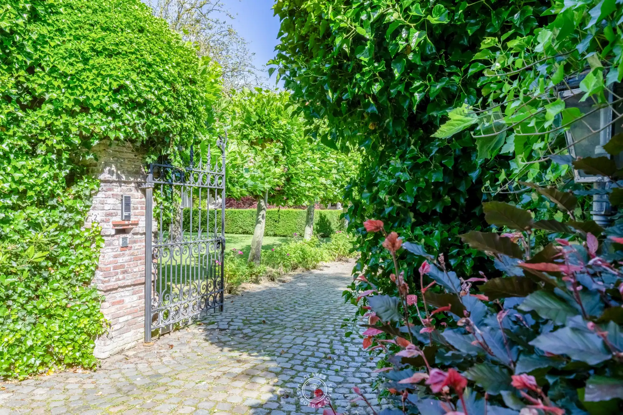 Exclusieve karakterhoeve midden de velden van Sinaai-Waas foto 2