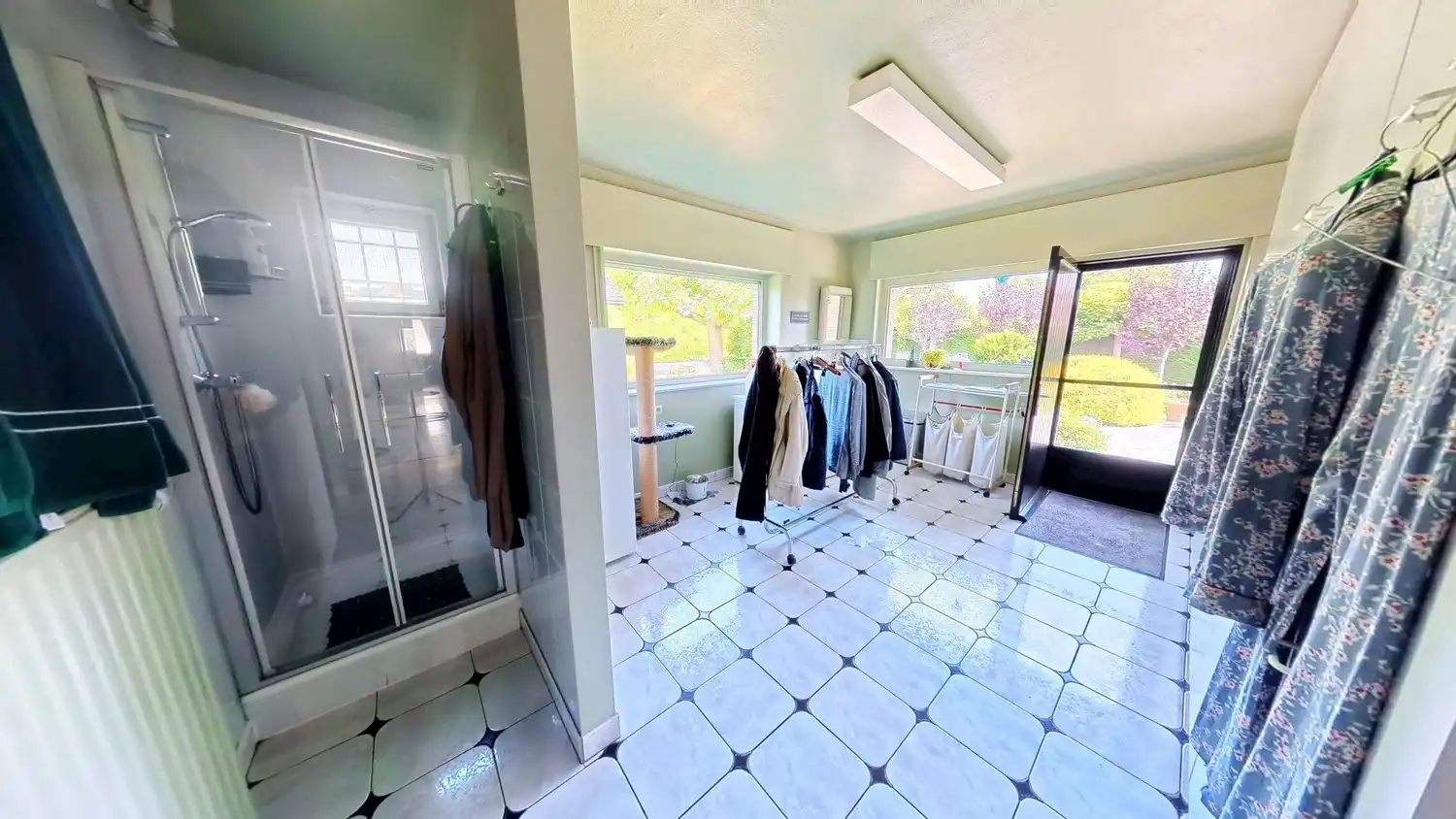 **Exclusieve villa met 5 slaapkamers te koop op een prachtlocatie in Asper!** foto 14