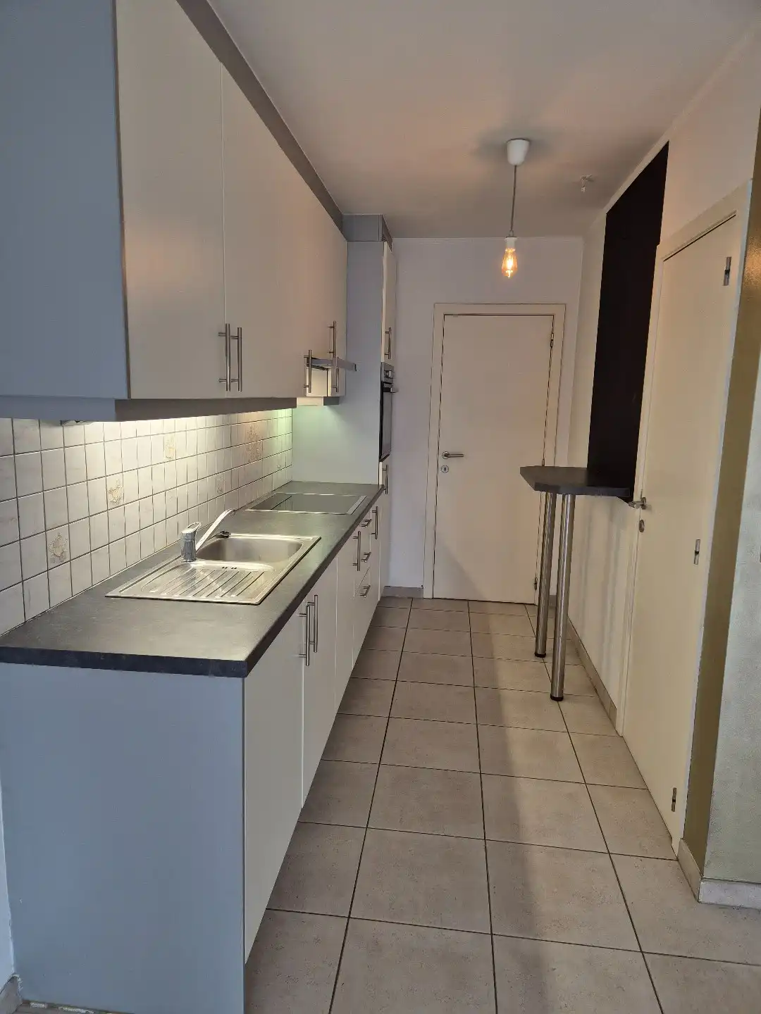Appartement gelegen in de zeer geliefde Heilig-Hartwijk in Hasselt. foto 4