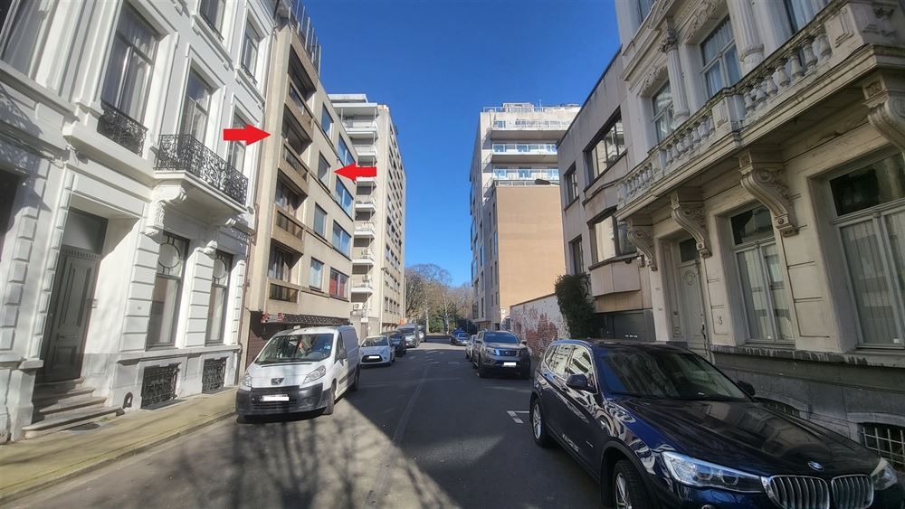 Ruim en gemeubels appartement | Stadspark foto 2