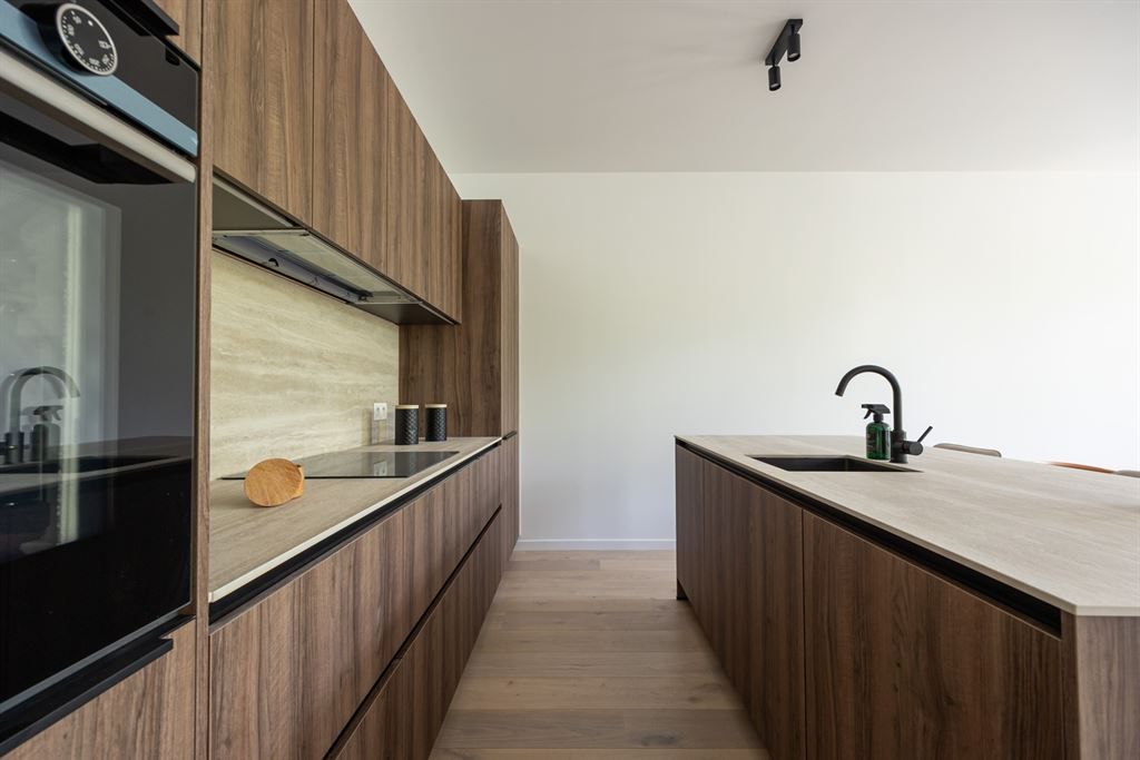 Kwaliteitsvol gerenoveerd appartement met zonnig terras foto 5