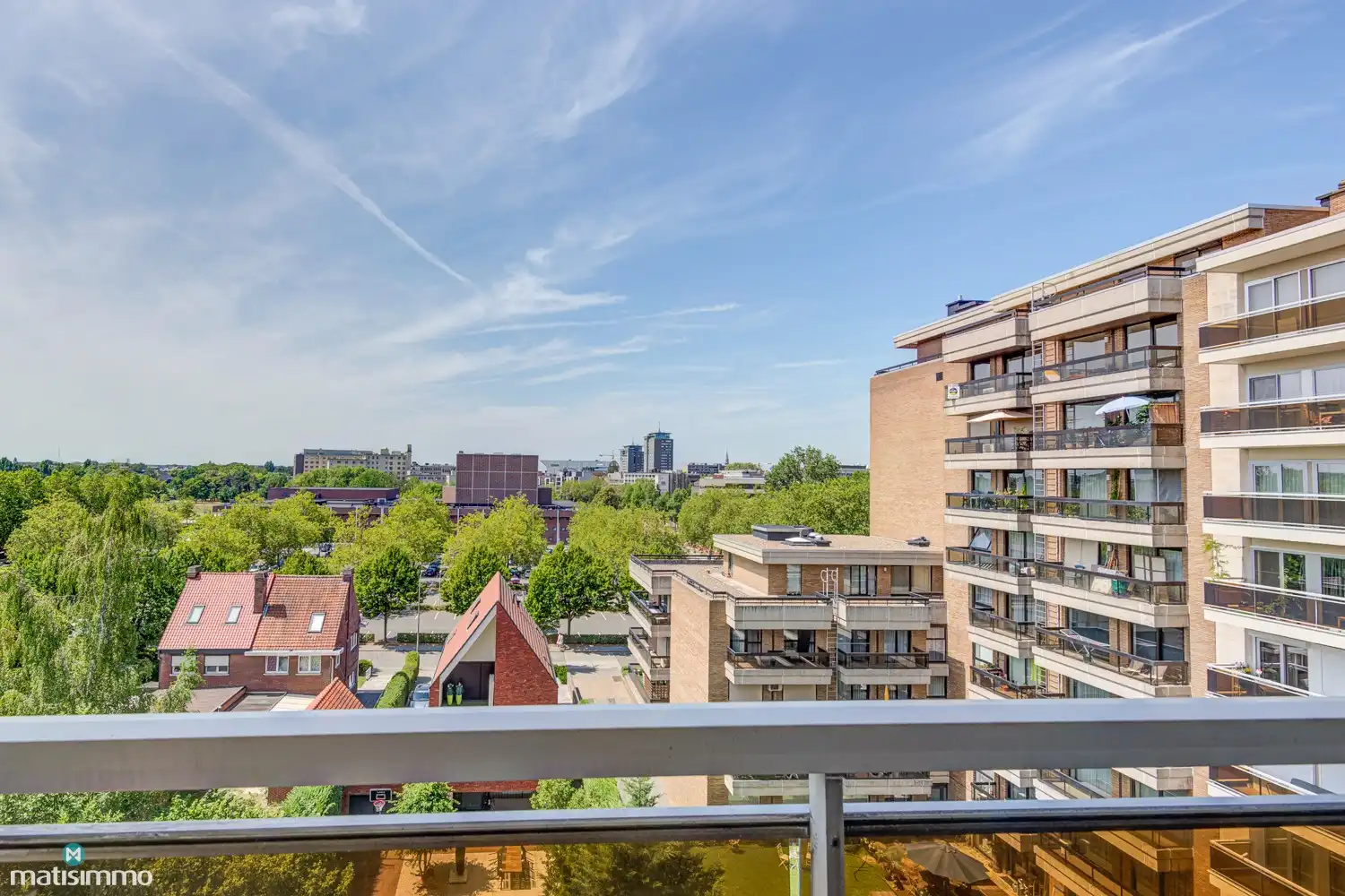 RECENT GERENOVEERD APPARTEMENT MET 2 SLAAPKAMERS, 2 TERRASSEN EN ZICHT OP HET GROEN IN DE KATARINAWIJK (OPTIONEEL: RUIME GARAGEBOX IN DE KELDERVERDIEPING) foto 27