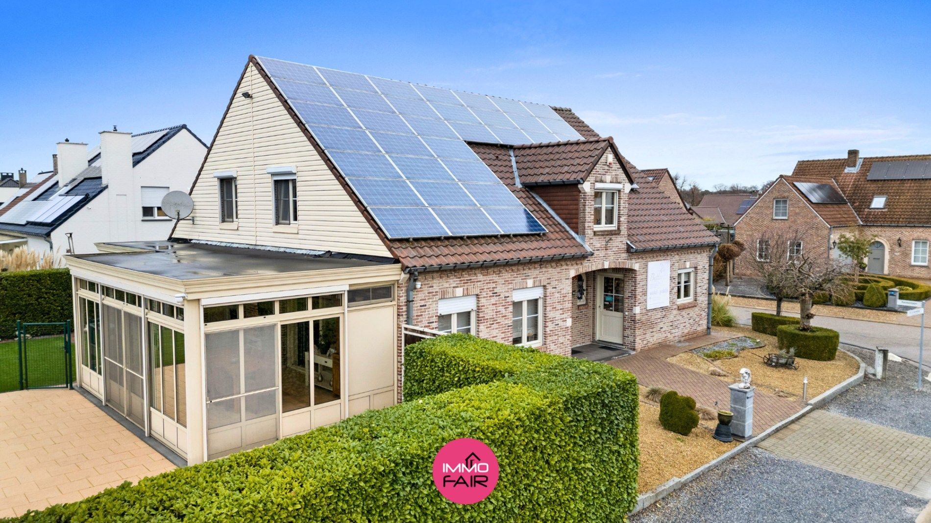 Royale gezinswoning op perceel van 829 m² op 5 minuten van Maastricht! foto 17