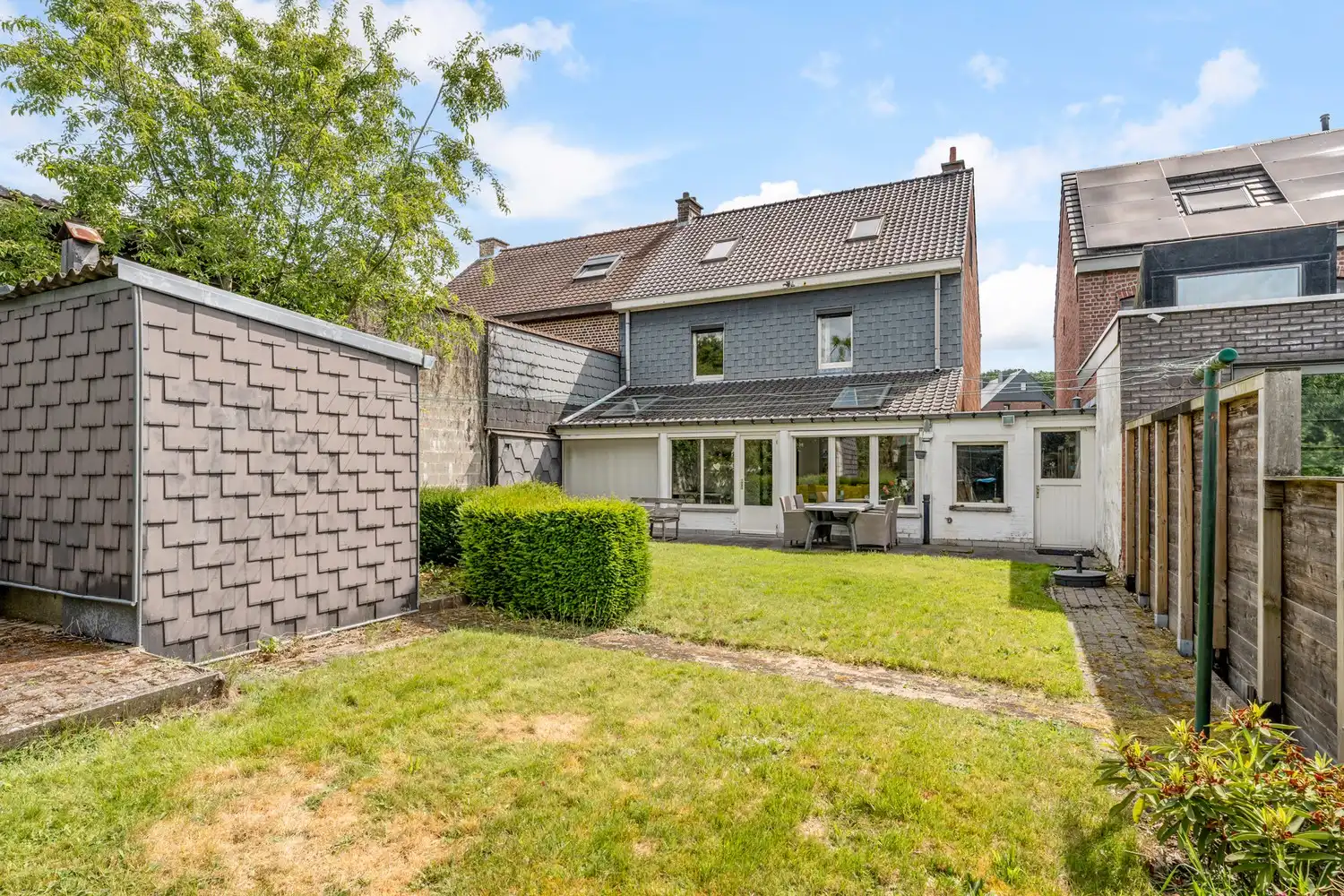 Ruime en lichtrijke woning met 4 slaapkamers, 2 garages, een kelder en een tuin te Oud-Heverlee! foto 28