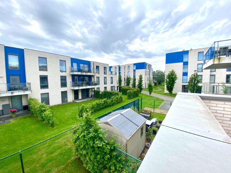 Lichtrijk appartement met 3 slaapkamers, 2 terrassen en parking foto 17