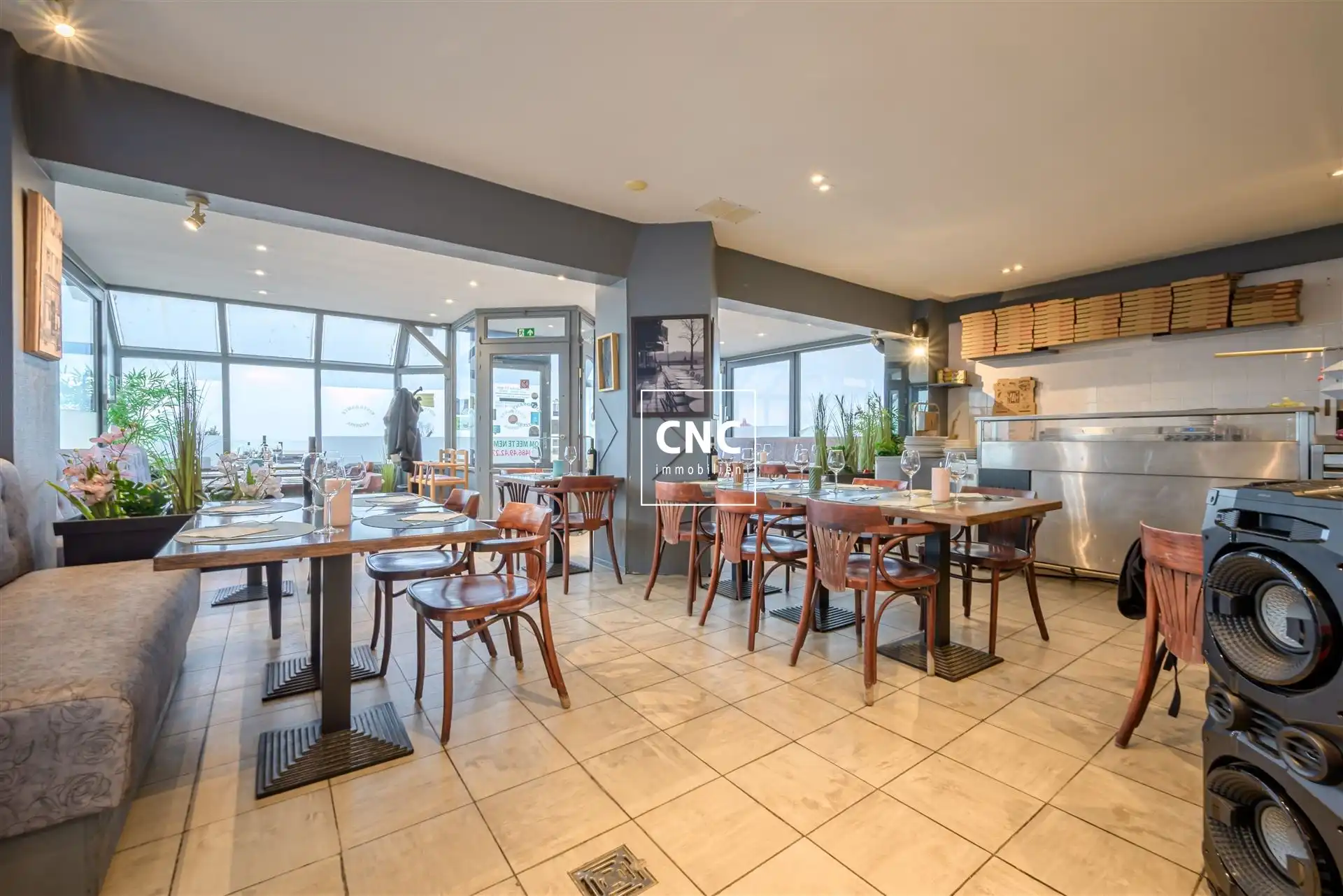 Zeer ruim en instapklaar handelspand aan Zeedijk-Heist foto 26