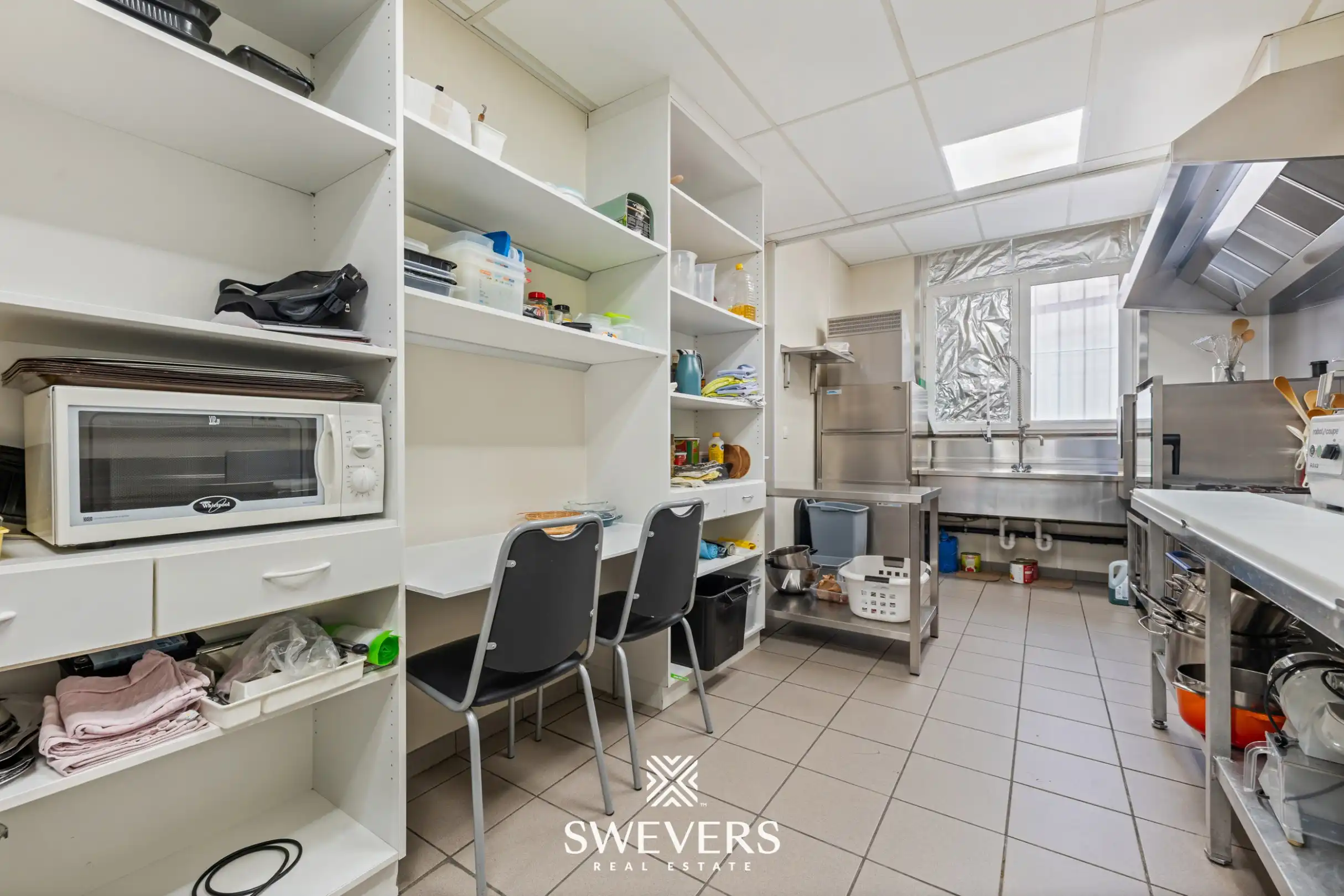 Instapklaar handelshuis op toplocatie met een oppervlakte van 272m2 foto 21