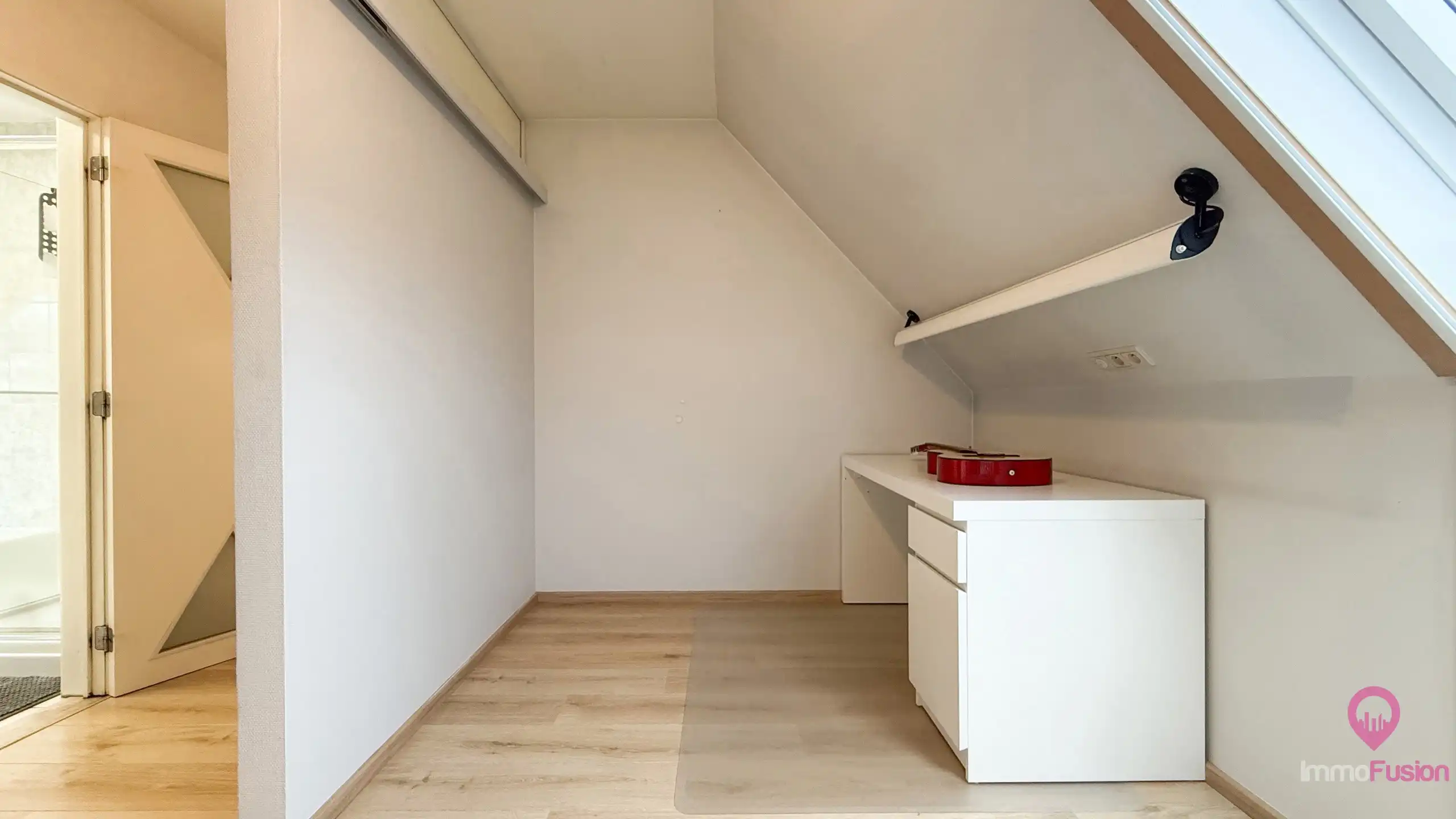 Charmante open bebouwing met 3 slaapkamers op rustige ligging! foto 30