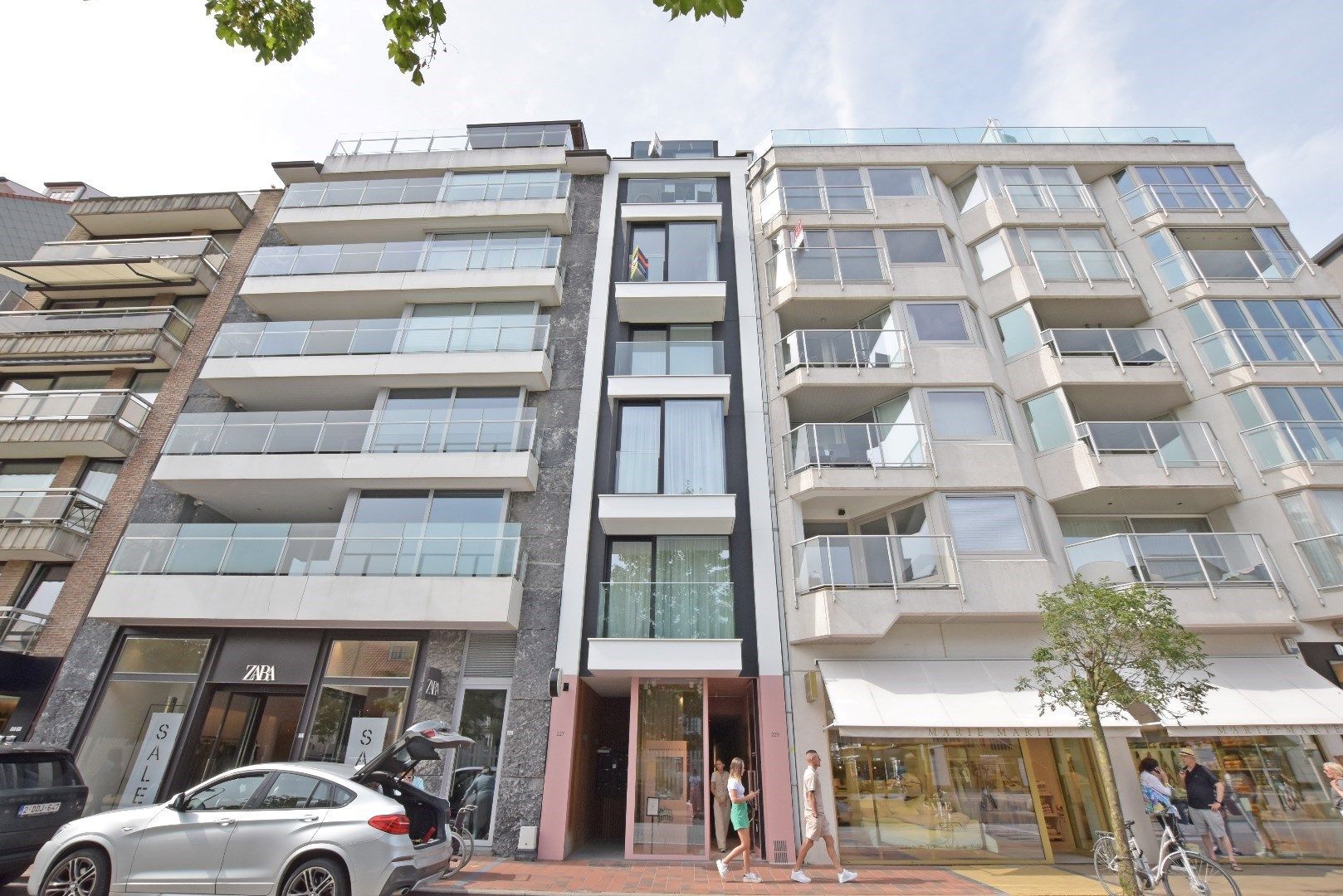 Nieuwbouwappartement met 1 slaapkamer gelegen in hartje Zoute met prachtig zicht over de villa's van het Zoute foto 2