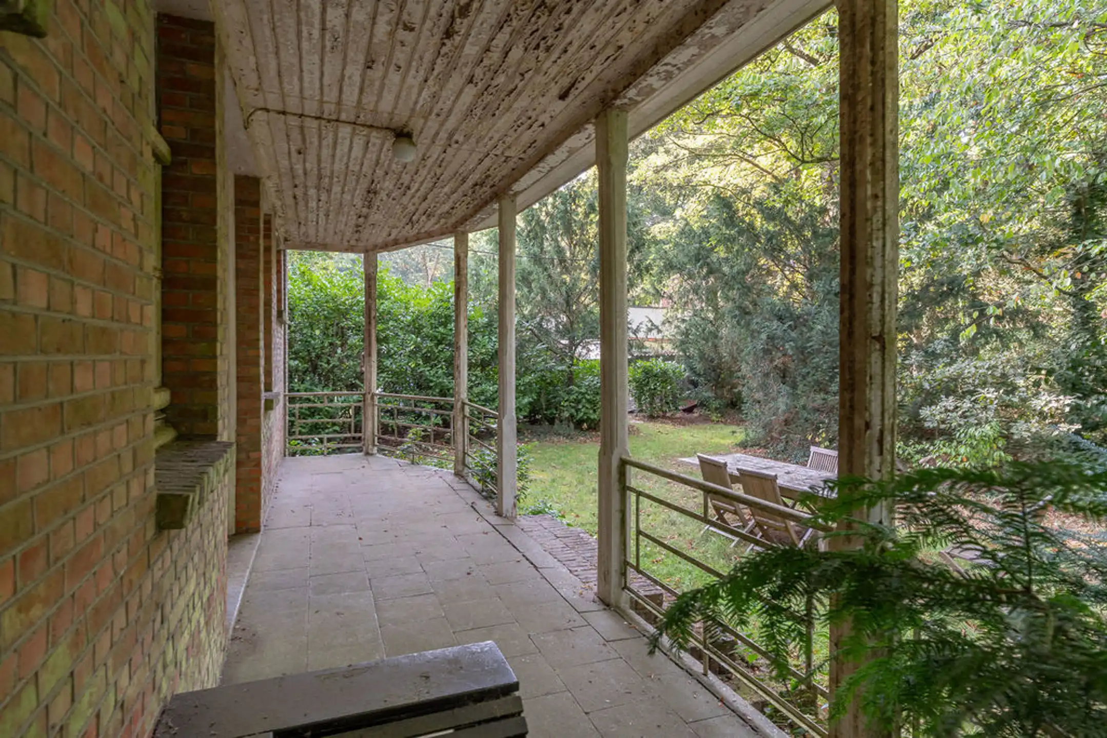 Hoofdfoto van de publicatie: Bouwgrond / grondig te renoveren woning op 7.106m² grond.