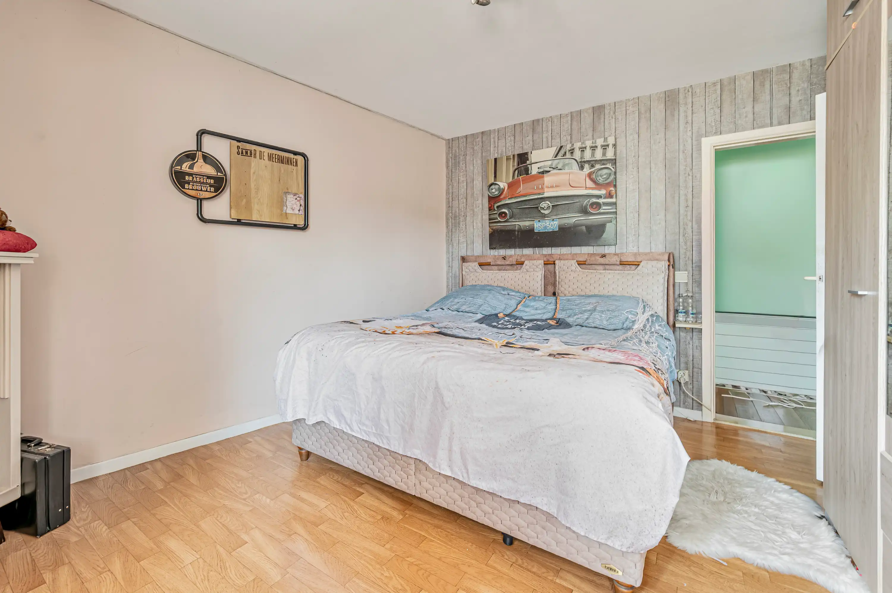 Appartement op het gelijkvloers met twee slaapkamers, een gezellig terras en een privatief tuintje. Ideaal als investering of als comfortabele eigen woonst. foto 8