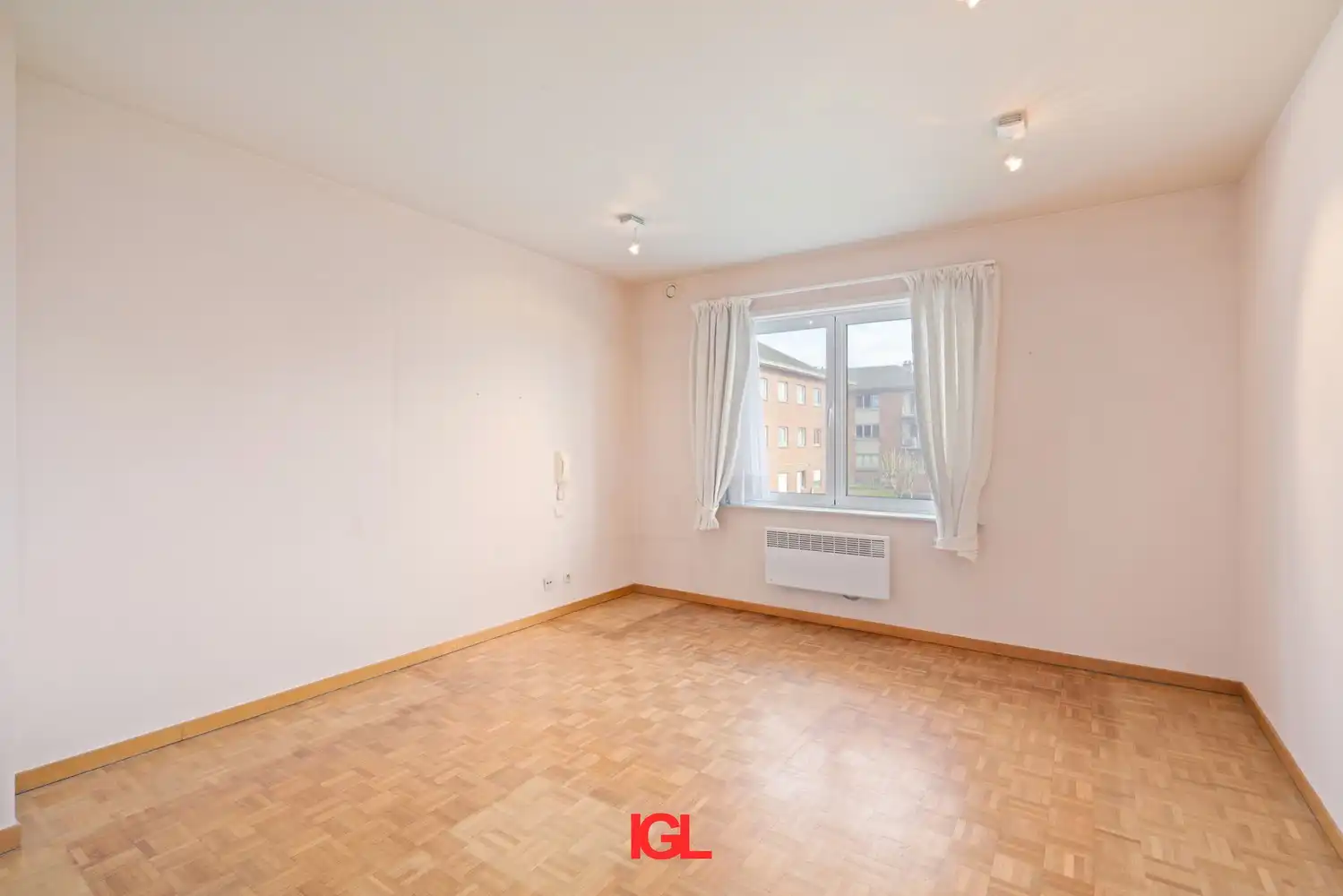 Appartement met terras en garage te koop nabij wachtvijvers centrum Sint-Pieters-Leeuw foto 12