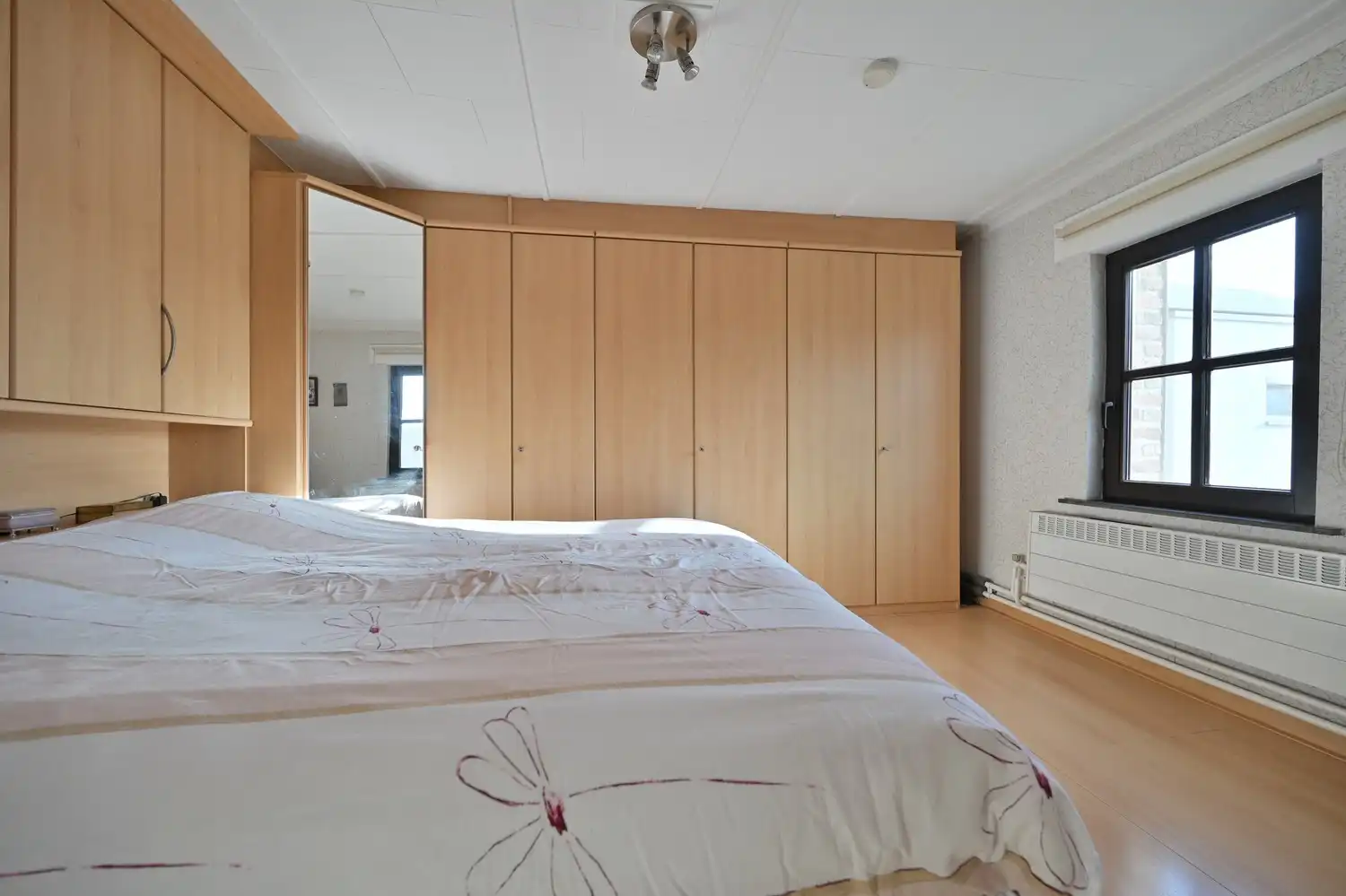 Charmante halfvrijstaande woning in het hart van Neerharen foto 13