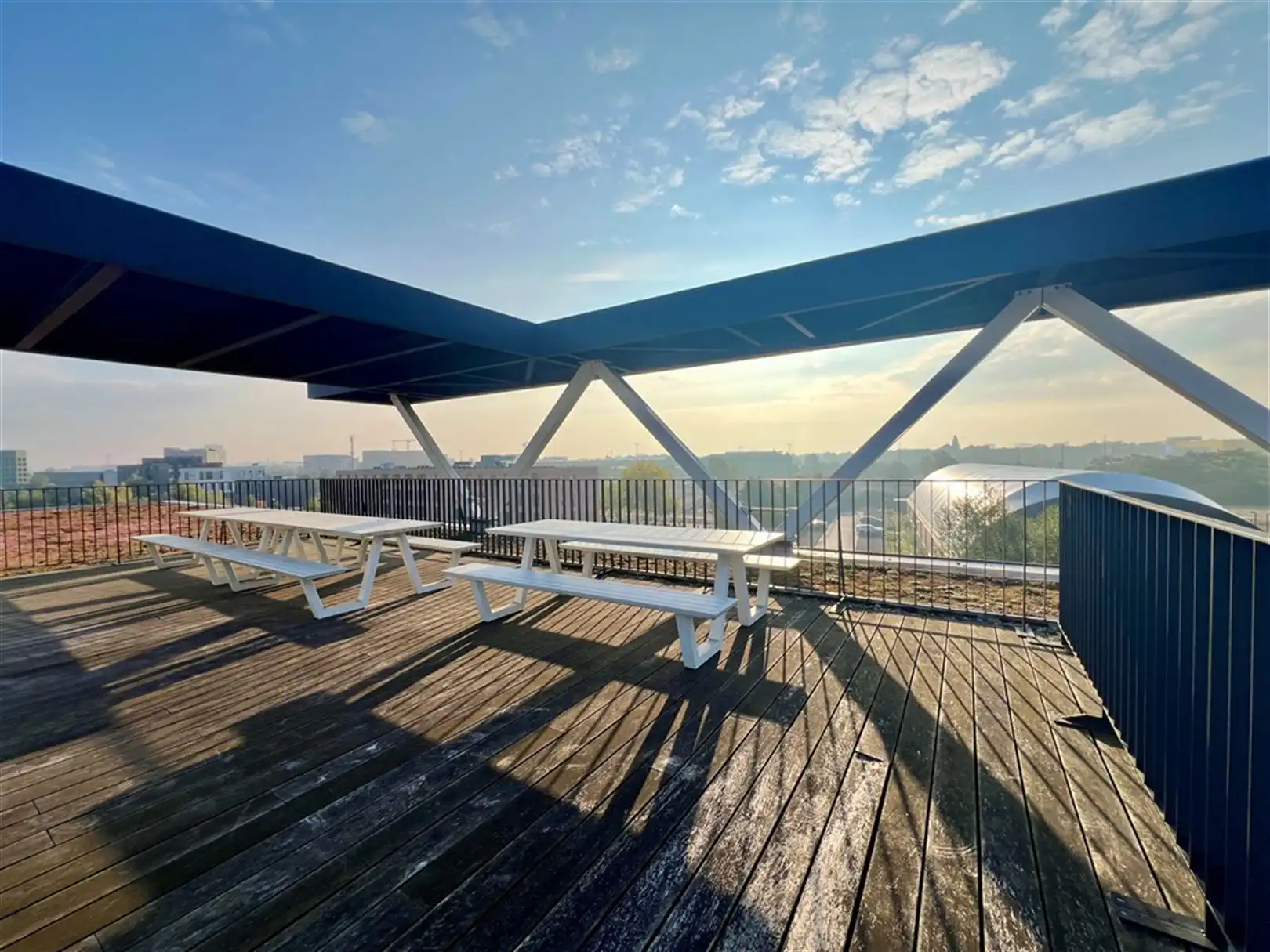 Moderne kantoren gelegen op toplocatie foto 14