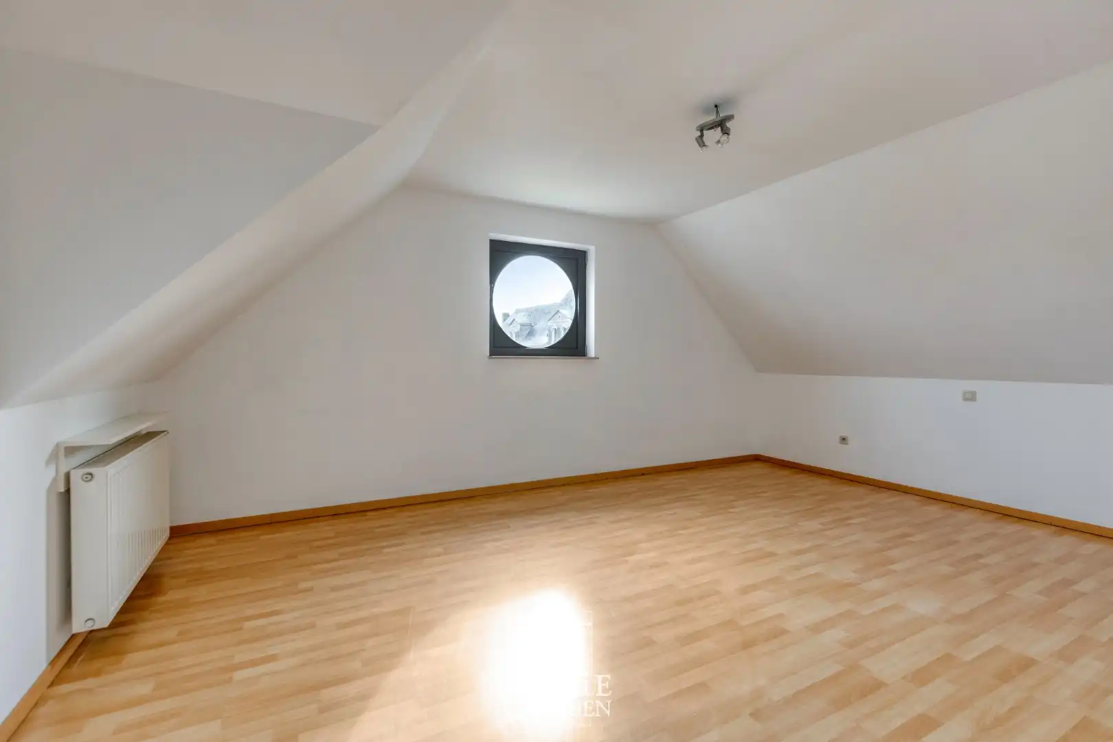 Zeer ruim appartement foto 27