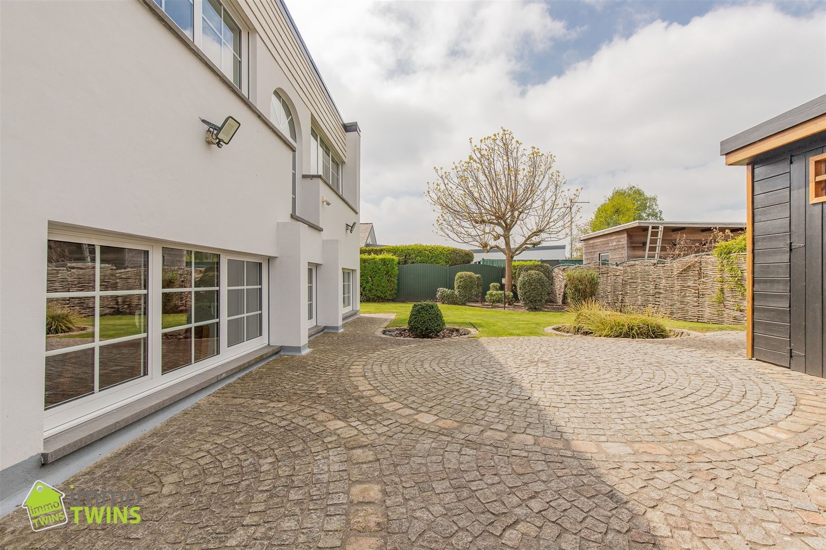 Ruime Vrijstaande Woning met 4 slpks foto 20