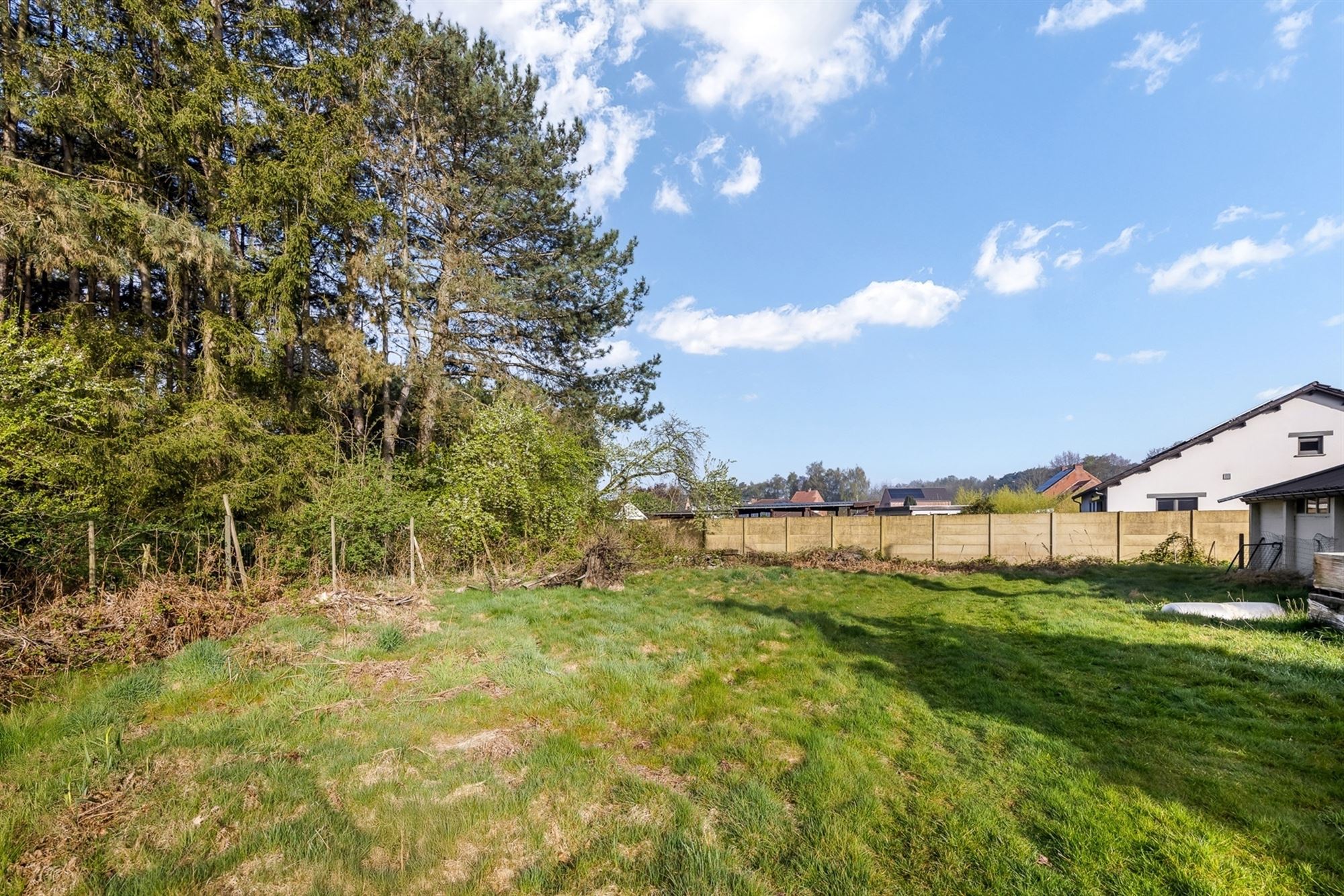 UNIEKE TE RENOVEREN KARAKTERVOLLE LANGGEVELHOEVE MET 2 HUISNUMMERS UITERST RUSTIG GELEGEN TE OOSTHAM foto 23