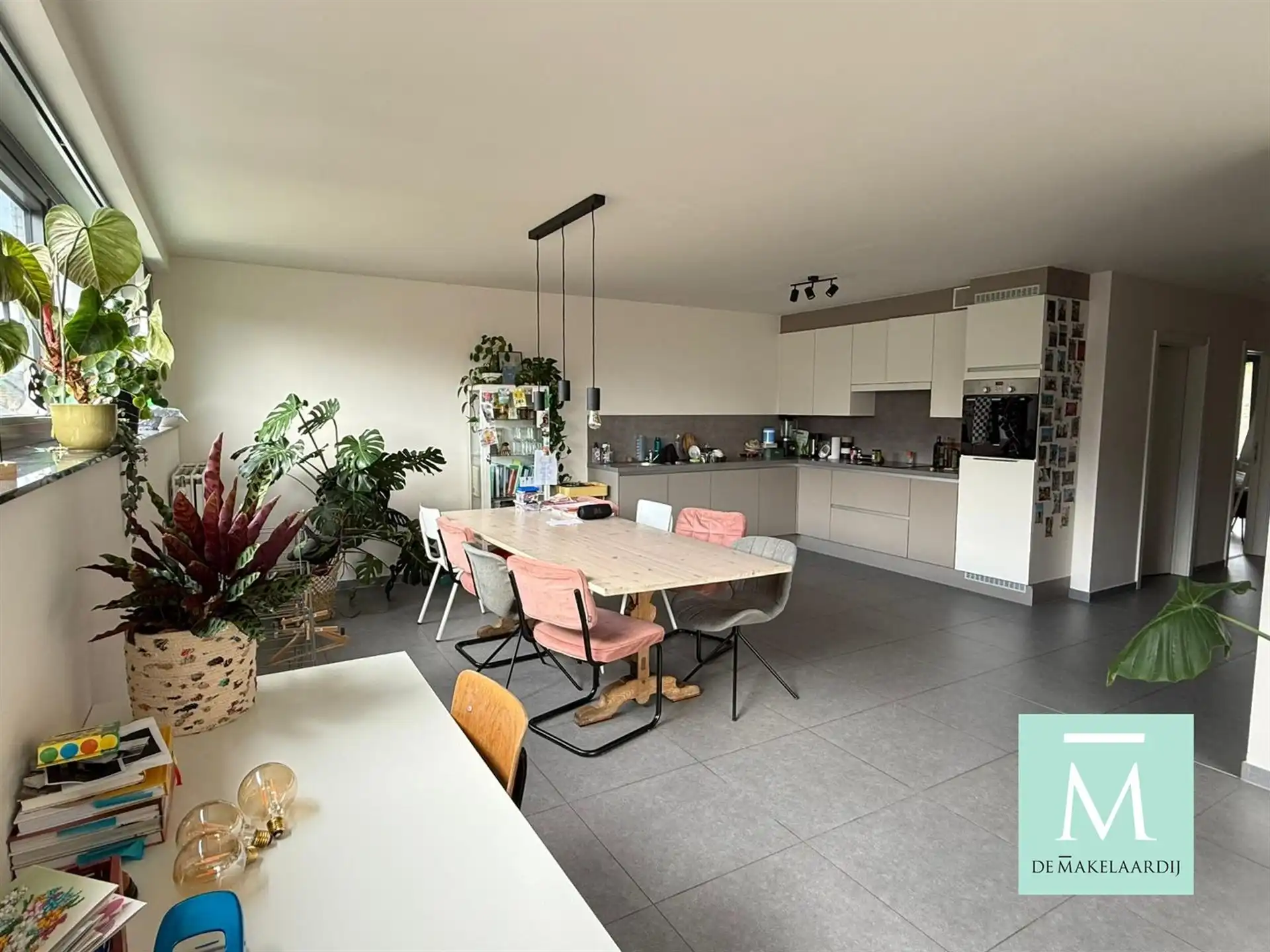 Ruim en lichtrijk appartement te huur in Sint-Katelijne-Waver foto 2
