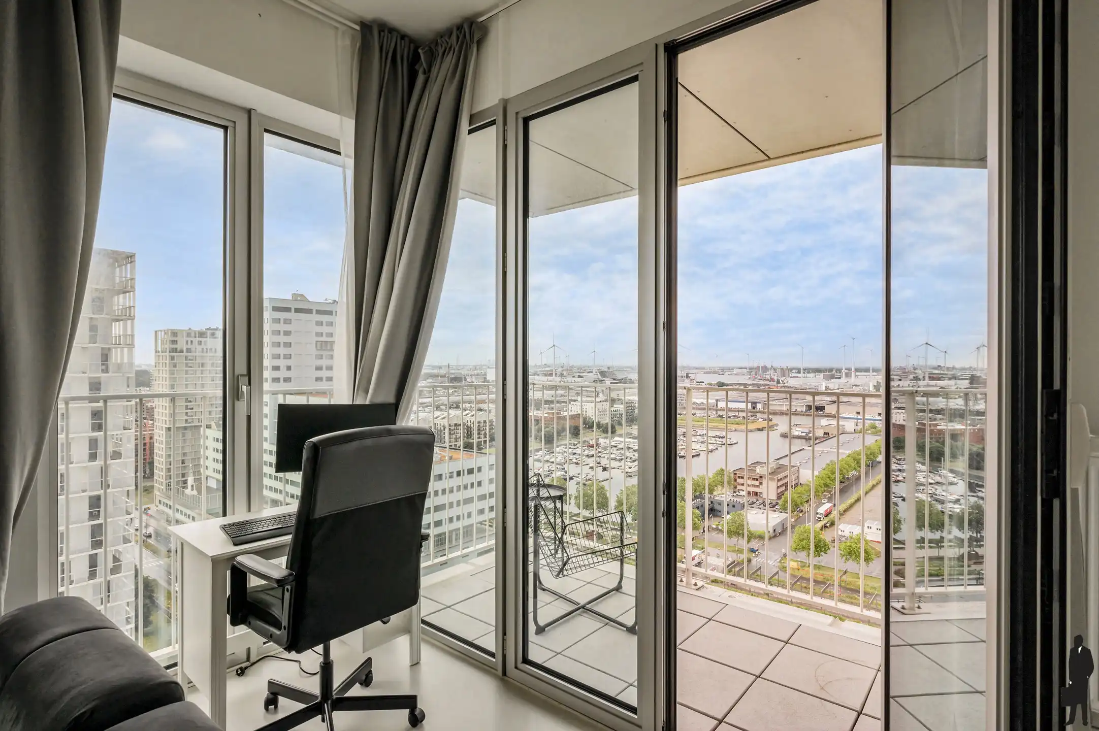 Wonen boven Antwerpen – Exclusief Panorama op de 19e verdieping foto 5