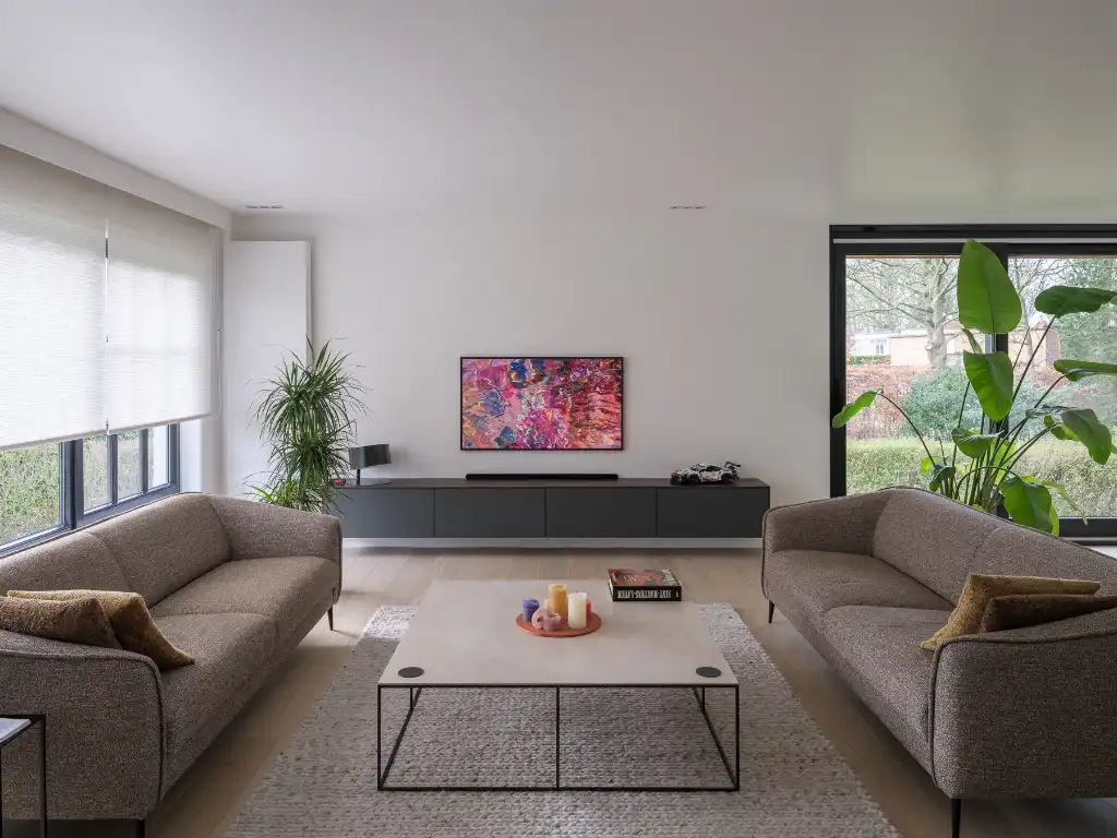 Sint-Martens-Latem – Bijzonder ruime en energiezuinige villa met woon-/werkmogelijkheid vlakbij het dorpscentrum. foto 4