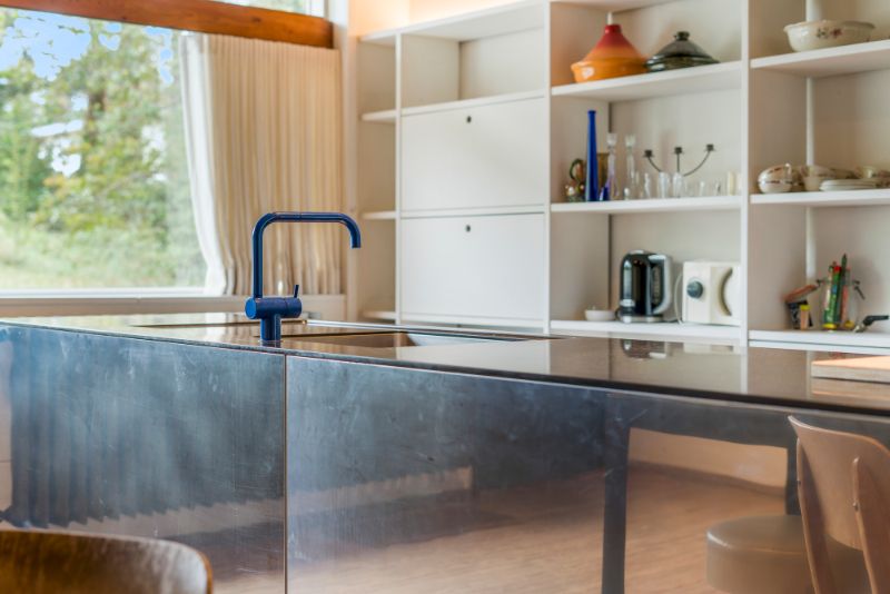 Beschermde modernistische villa op 3146m² gelegen in de Simli-wijk te Nieuwpoort-Bad. foto 14