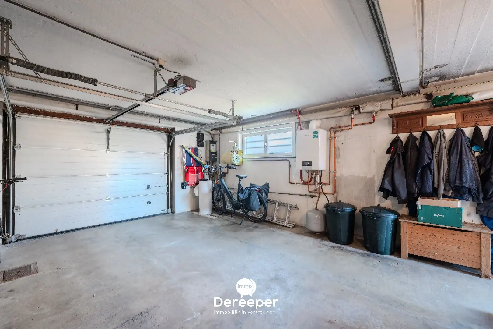 Op te frissen halfopen bel-etagewoning met tuin, garage en 4 slaapkamers foto 15