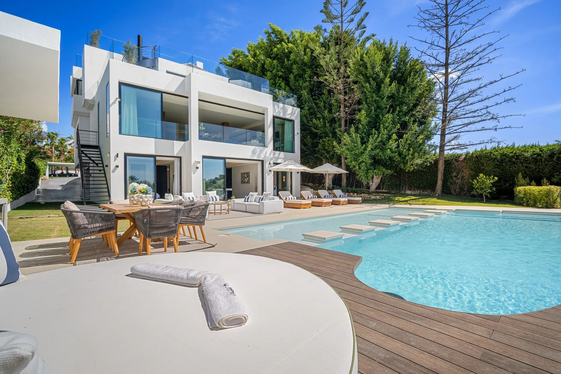 Architecturale pracht aan de golf – ultieme luxe in Marbella foto 40