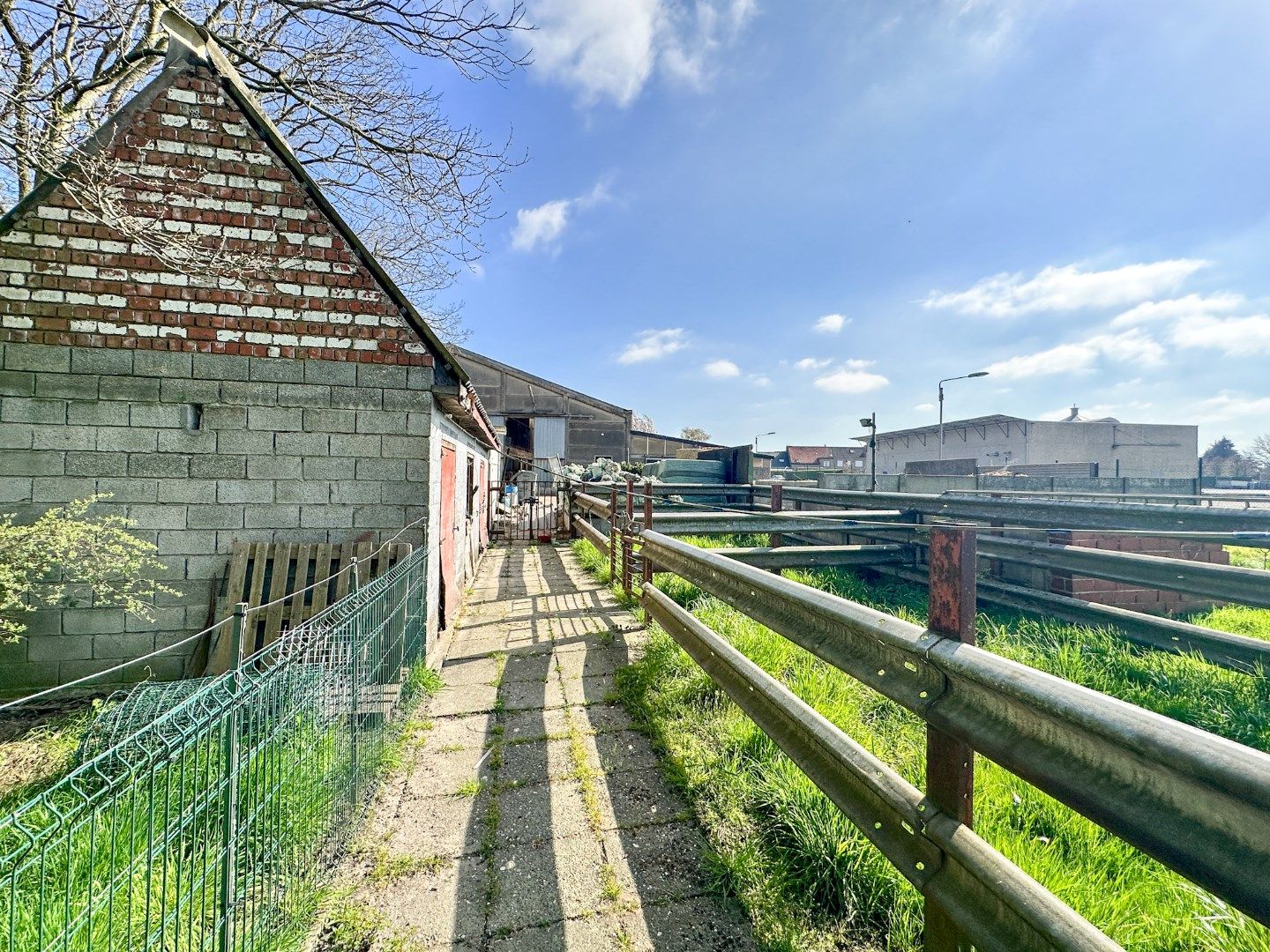 Ruime woning met tuin (perceel 524 m²), 3 slaapkamers, garage en bijgebouw/stalling, Torhout. foto 33