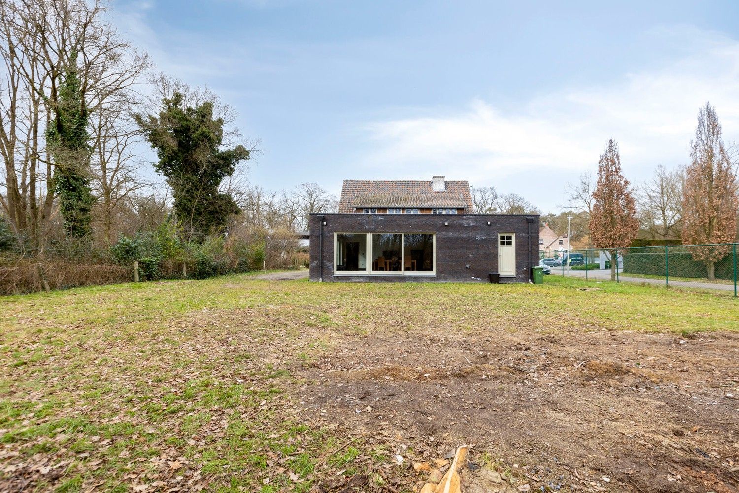 Grotendeels gerenoveerde woning met 5 slaapkamers! foto 42