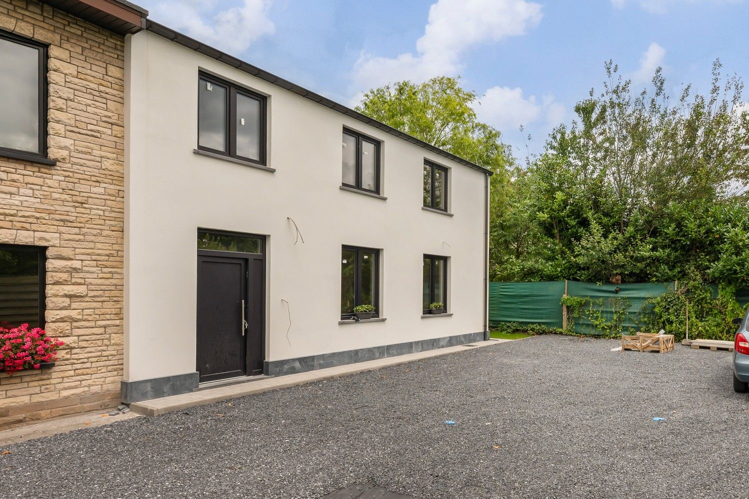 Instapklare woning o.a. 3 slaapkamers. foto {{pictureIndex}}
