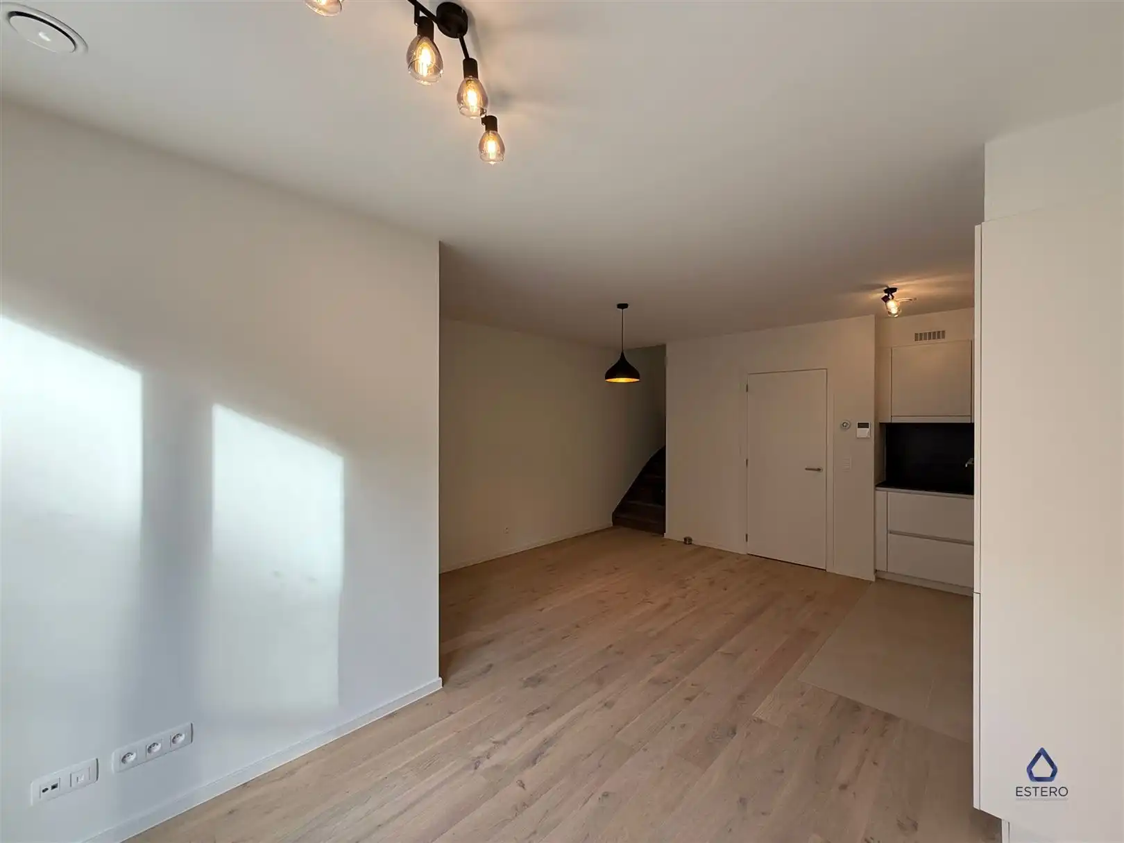 Nieuw duplexappartement met dubbel terras en garage foto 15