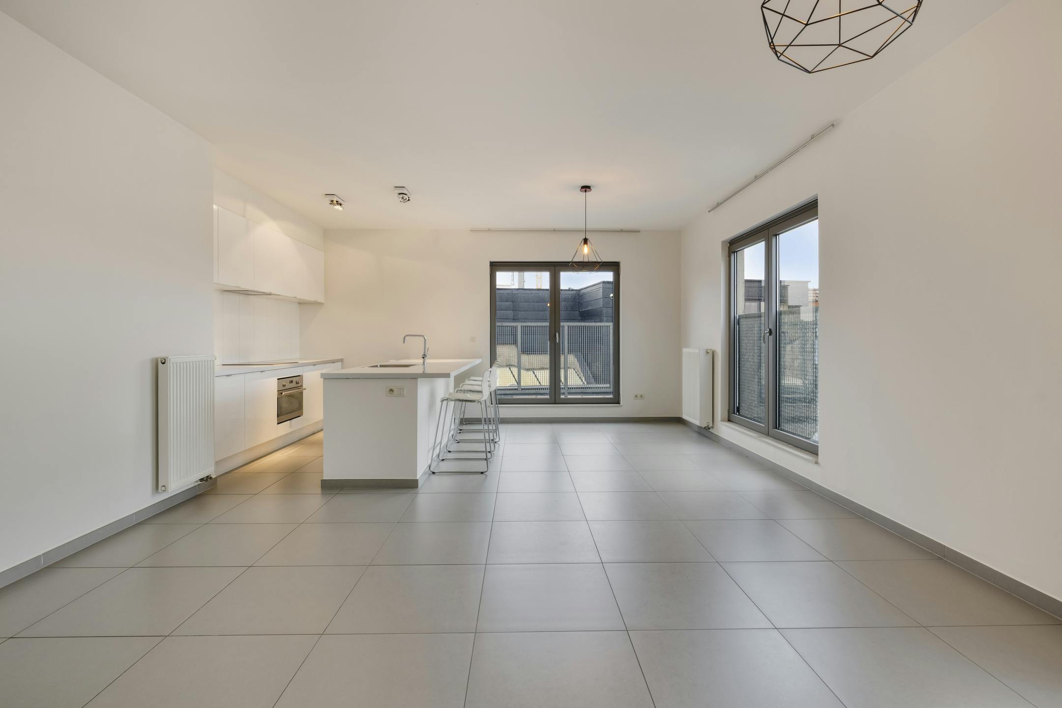 Ruim 3 slaapkamer appartement met terras te koop in Gent  foto 3