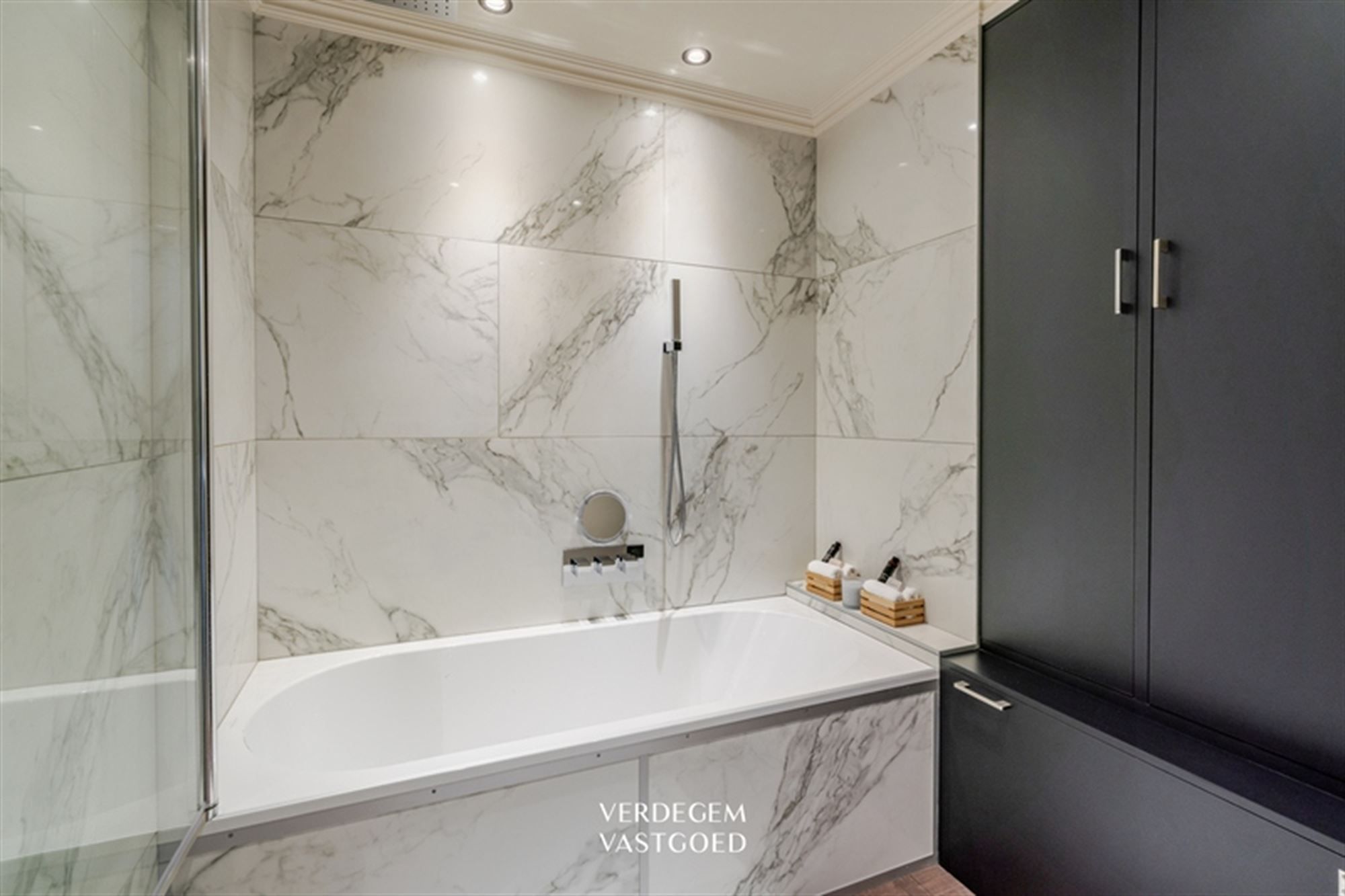 Mooi gerenoveerd en instapklaar appartement: een oase in het groen foto 9