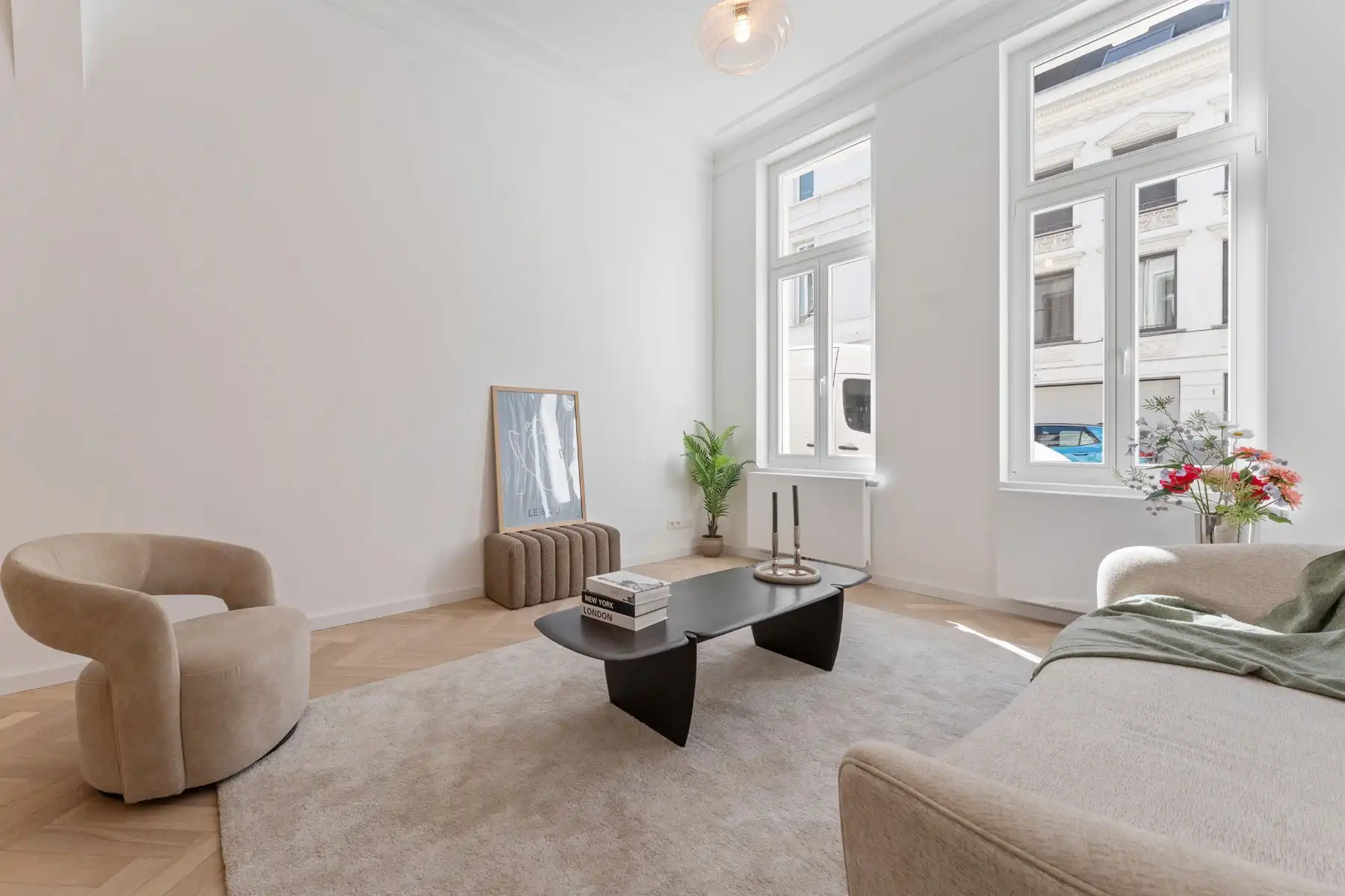 Stijlvol gerenoveerd appartement met stadskoer in Zurenborg foto 3
