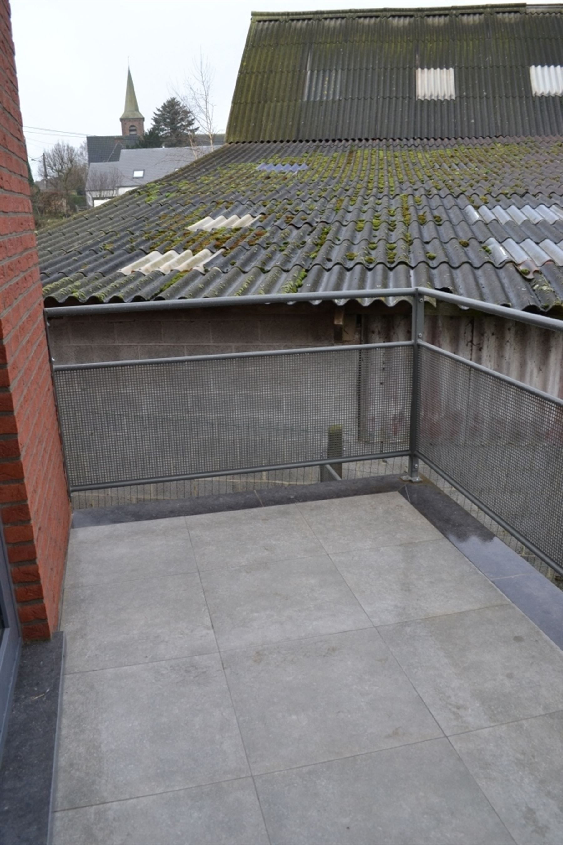 Gezellige en rustig gelegen nieuwbouw woning met 2 tuin foto 5