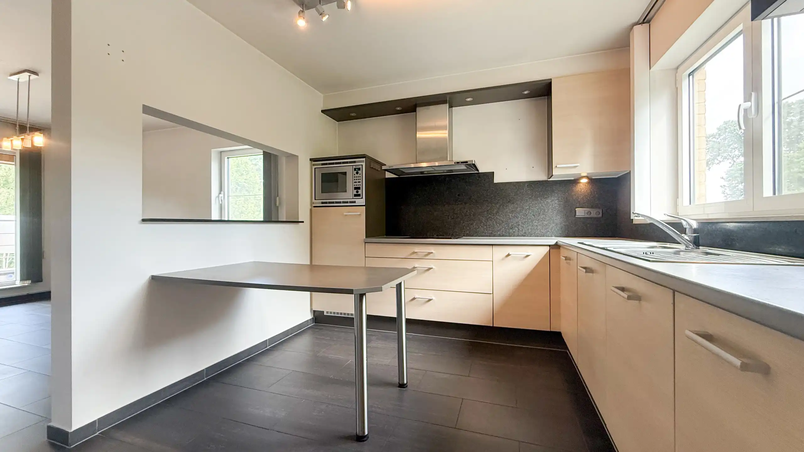 Duplexappartement met 3 slpks, terras en groene omgeving! foto 10