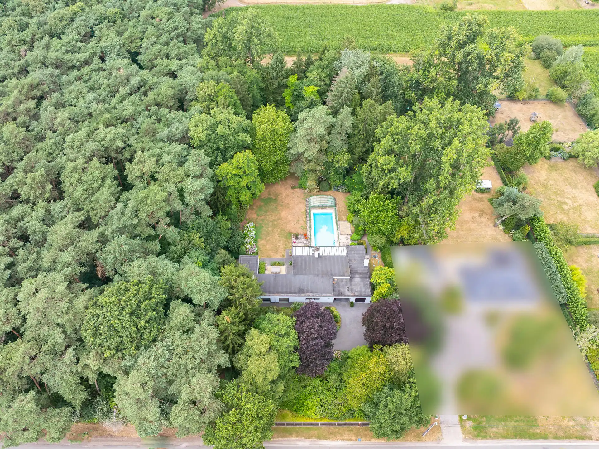 Unieke villa gelegen in een oase van rust foto 5