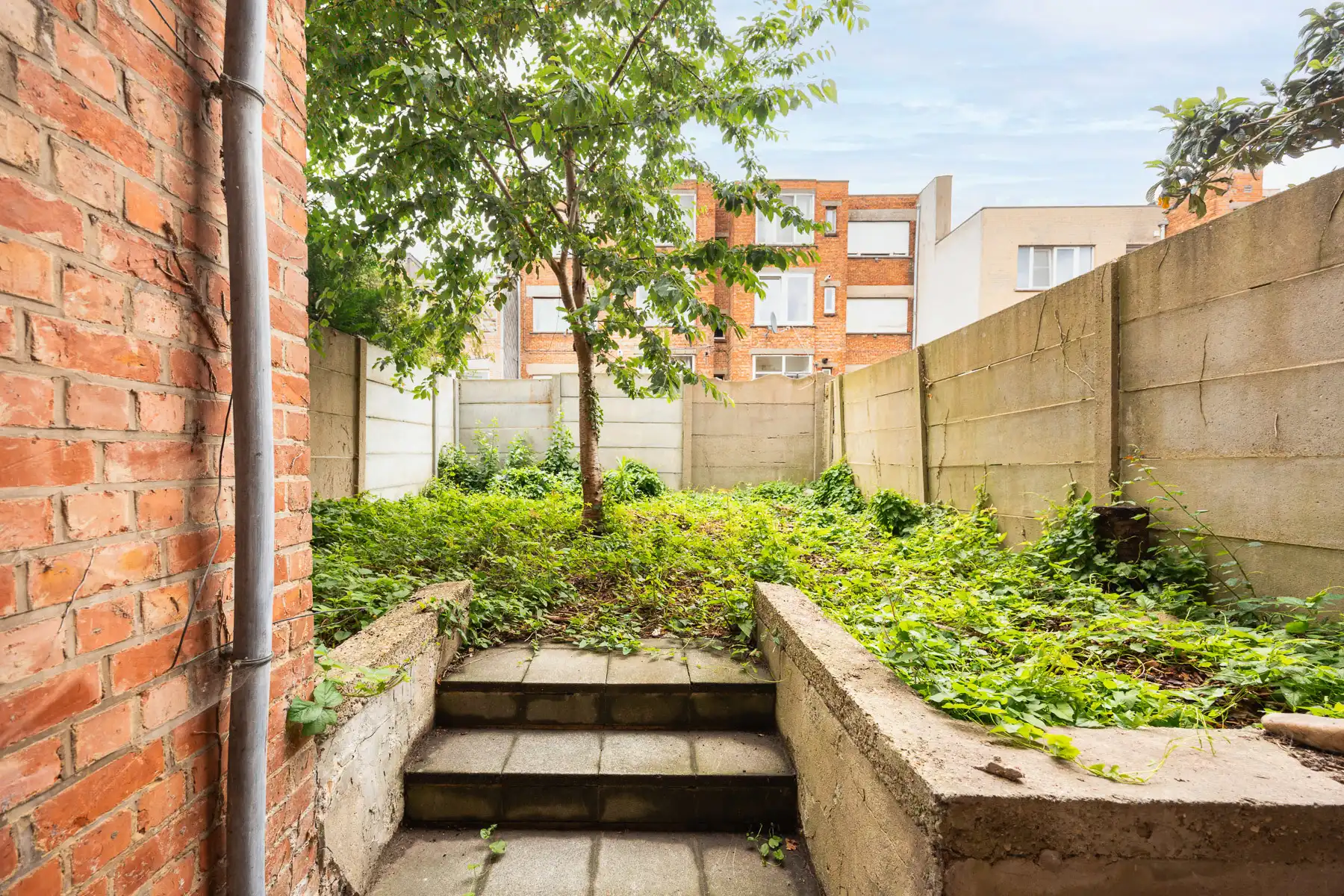 Ruime renovatie bel-etage woning met tuin en garage  foto 22