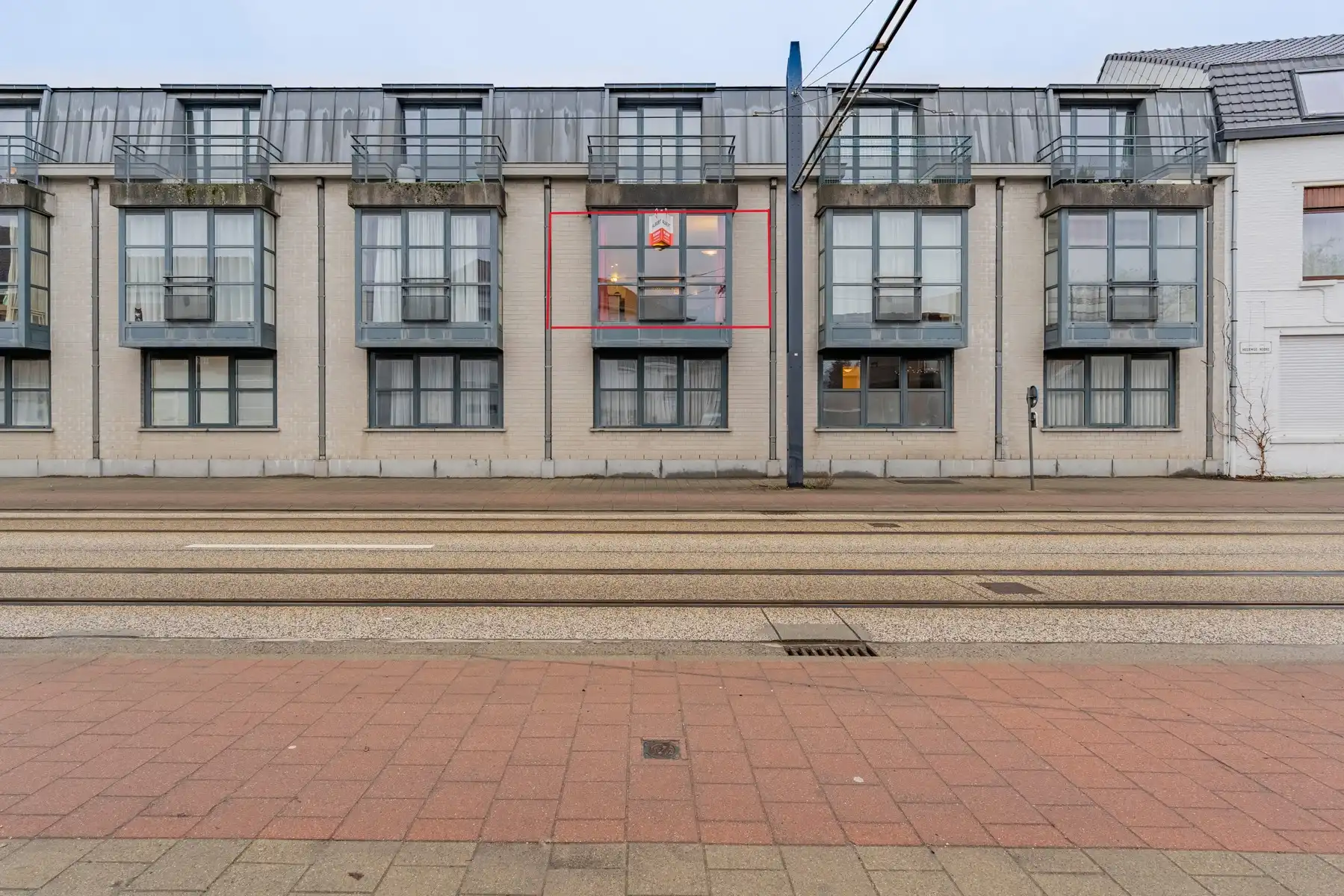 Instapklaar appartement op strategische ligging - ZWIJNAARDE foto 12