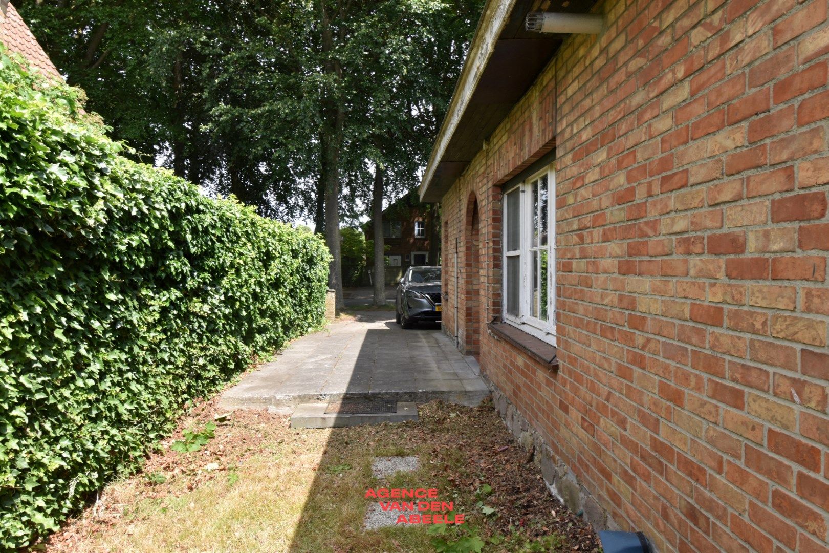 Charmante villa met een riante zuidgerichte tuin  foto 8