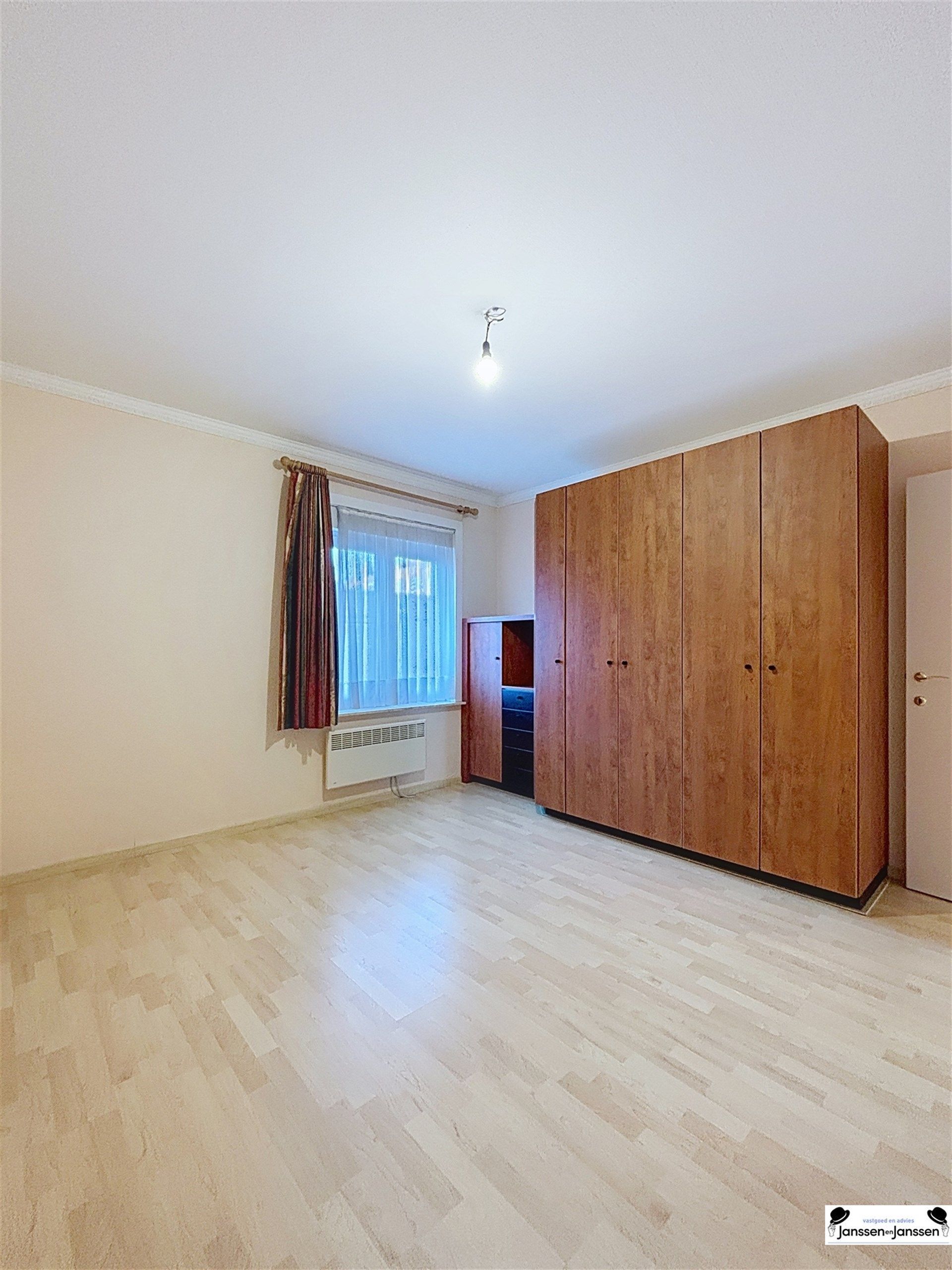 Ruim gelijkvloers appartement met topligging in Oostende foto 10