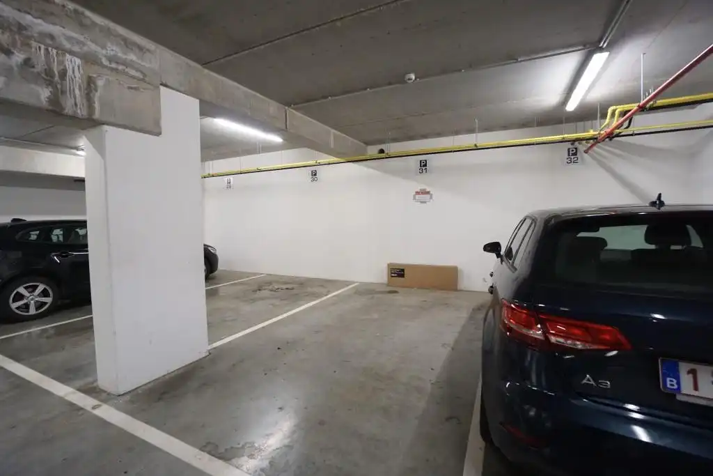 Zonnig gelijkvloersappartement met tuin en autostaanplaats in Zwijnaarde. foto 13