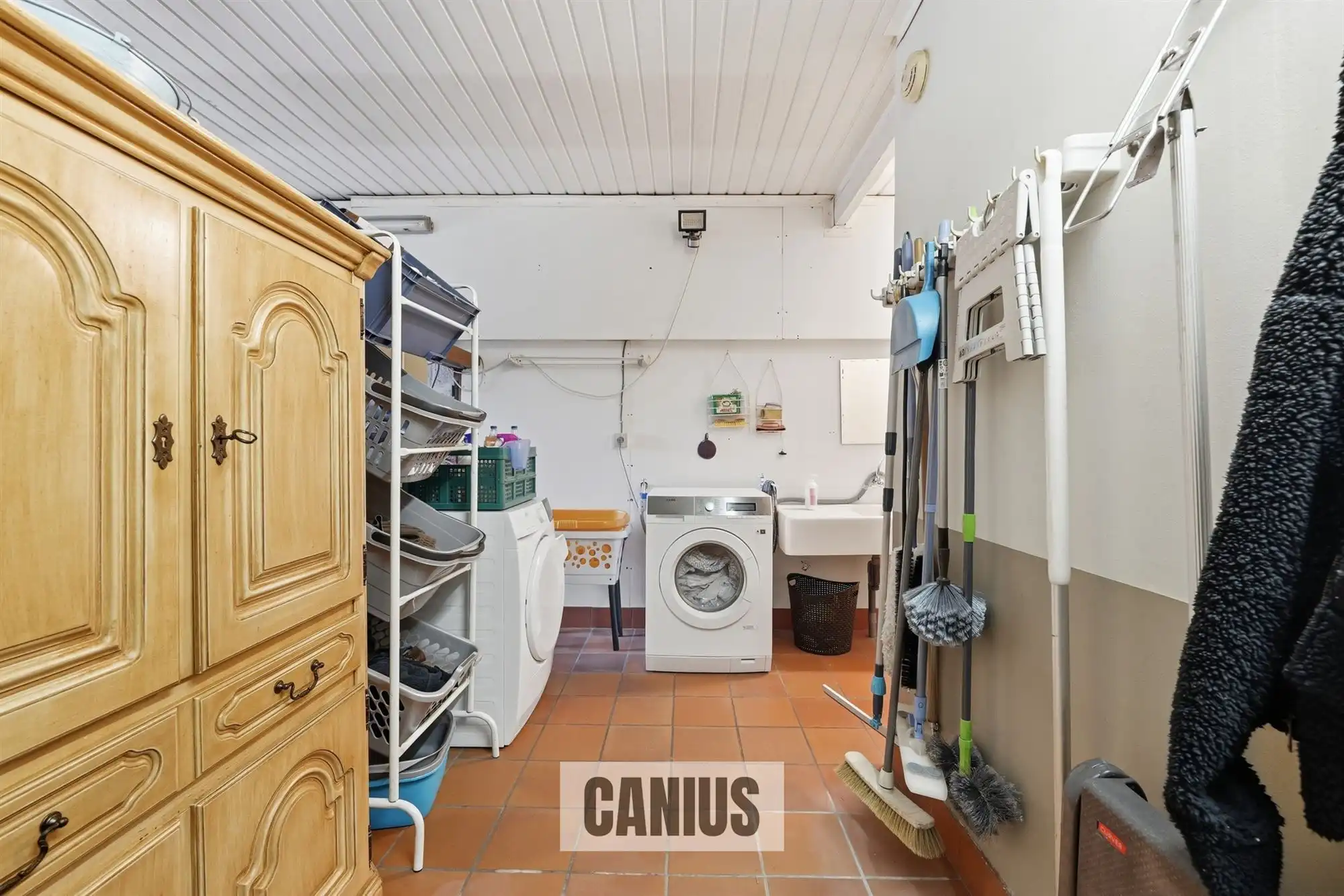 UNIEKE EIGENDOM MET 2 WOONHUIZEN TE KOOP IN BILZEN foto 34