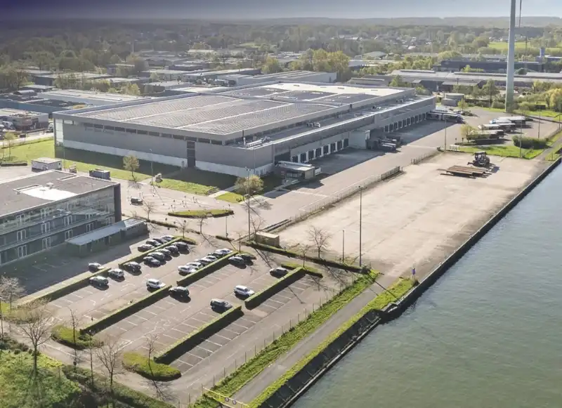 Logistiek magazijn te huur (Beringen) foto 3