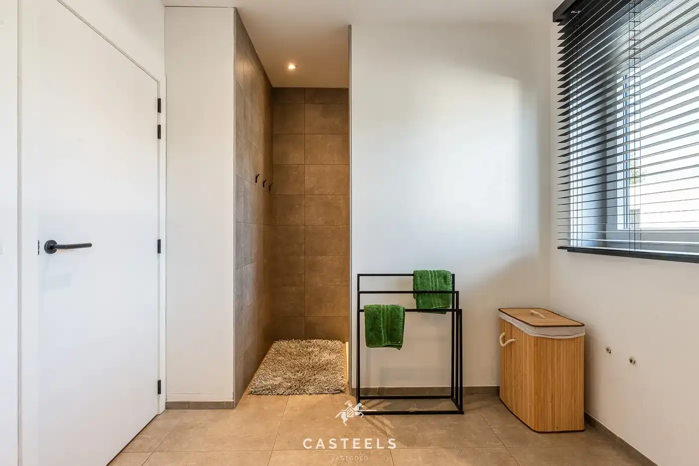 Exclusieve, hoogwaardig afgewerkte BEN-woning in kindvriendelijke buurt te Wondelgem foto 14
