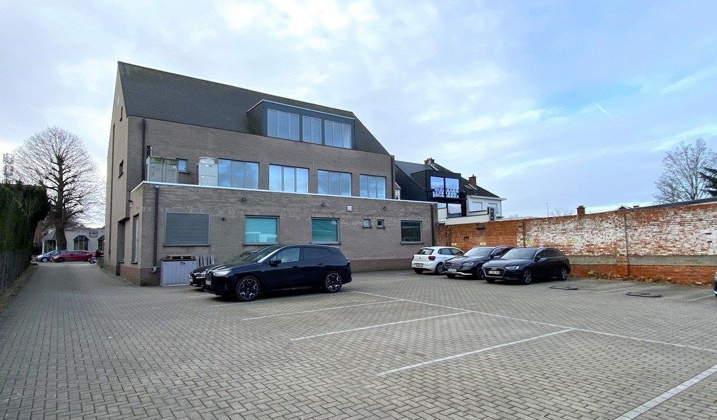Commercieel gelegen kantoorruimte te huur in Aalst foto 8