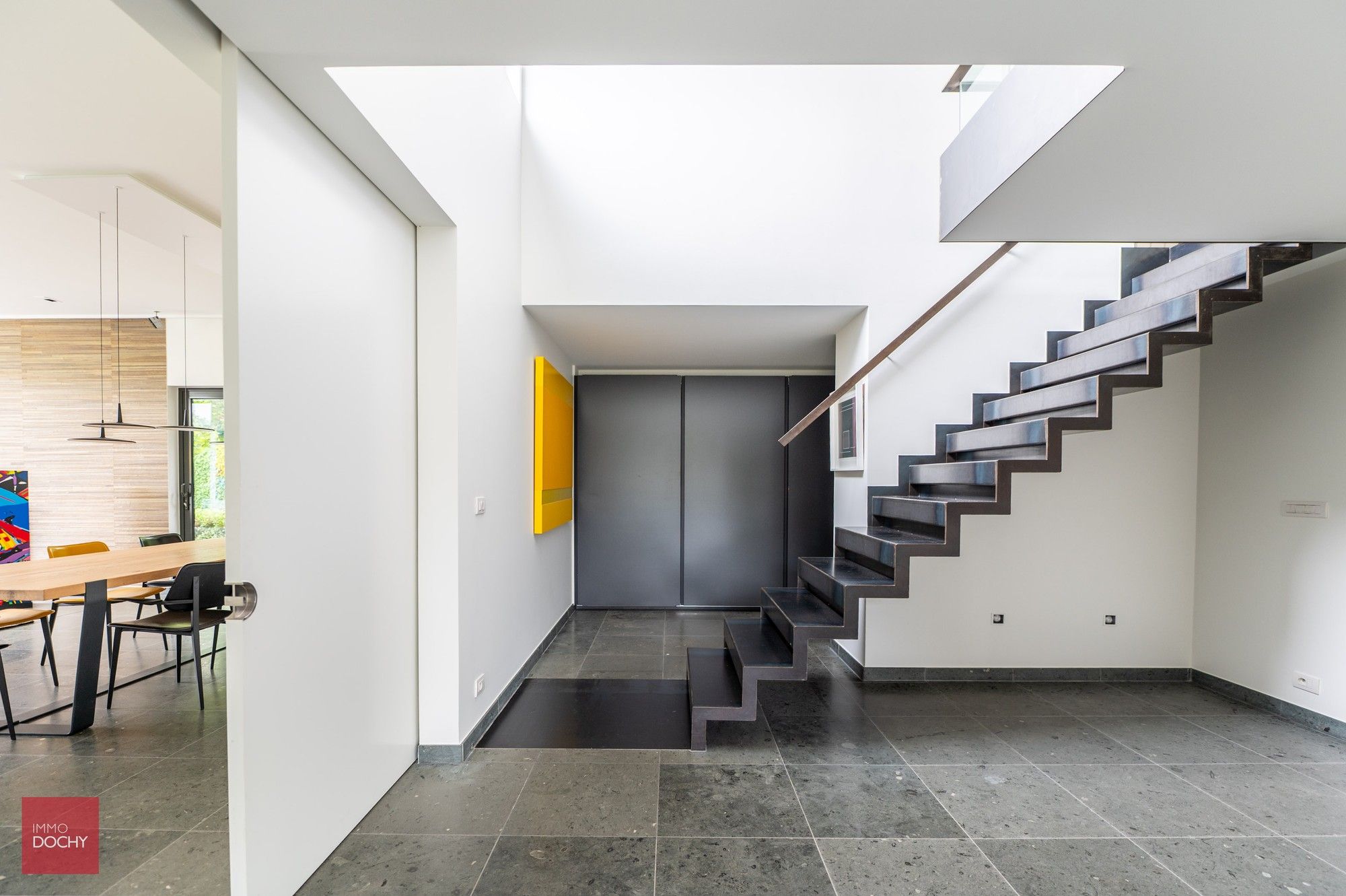 Afgeschermd van het dorpszicht tijdloze ruime VILLA met landelijk verzicht | Durmstraat foto 2