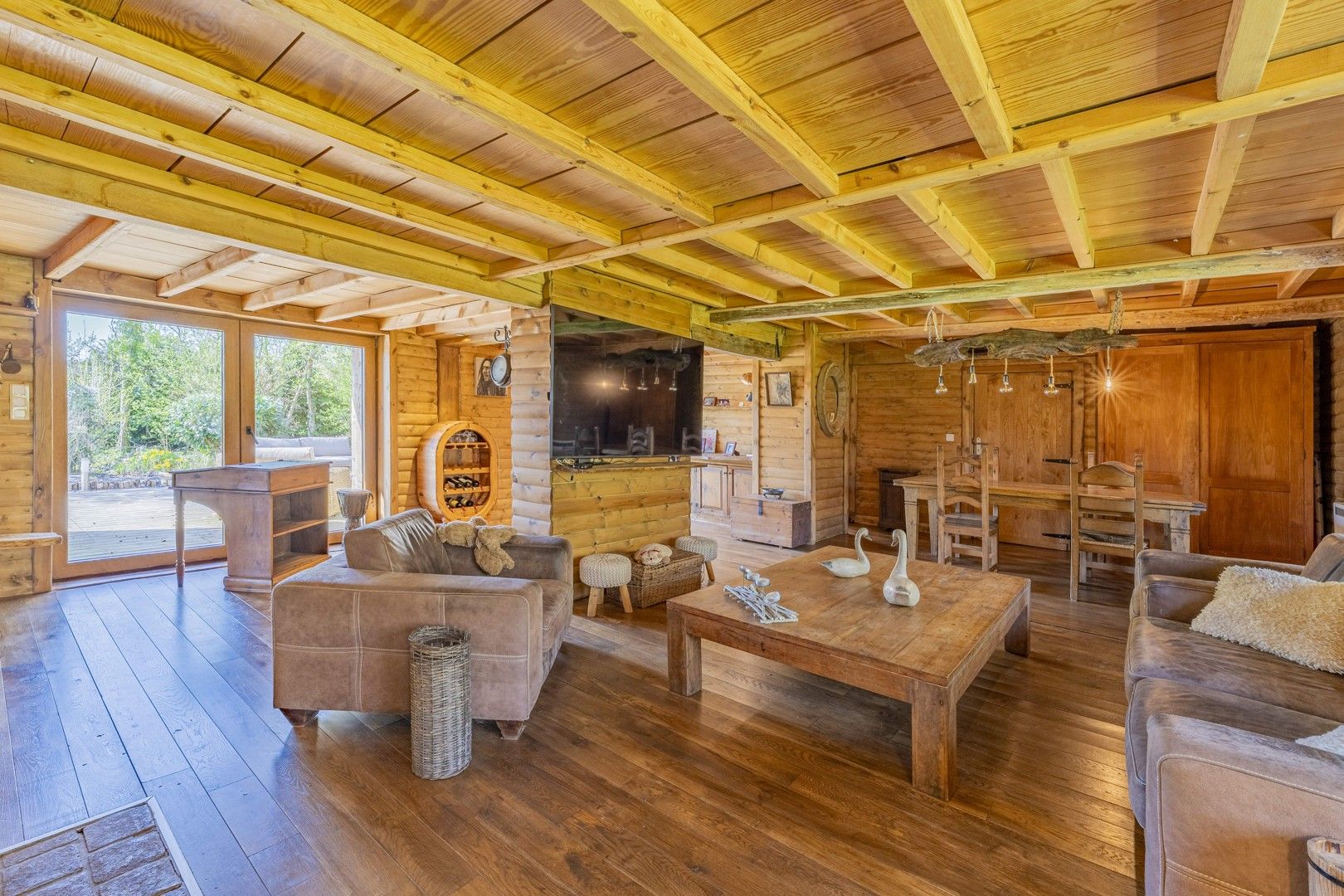 UNIEKE (vakantie)WONING MET PRACHTIG UITZICHT GELEGEN OP CENTRALE LOCATIE foto {{pictureIndex}}