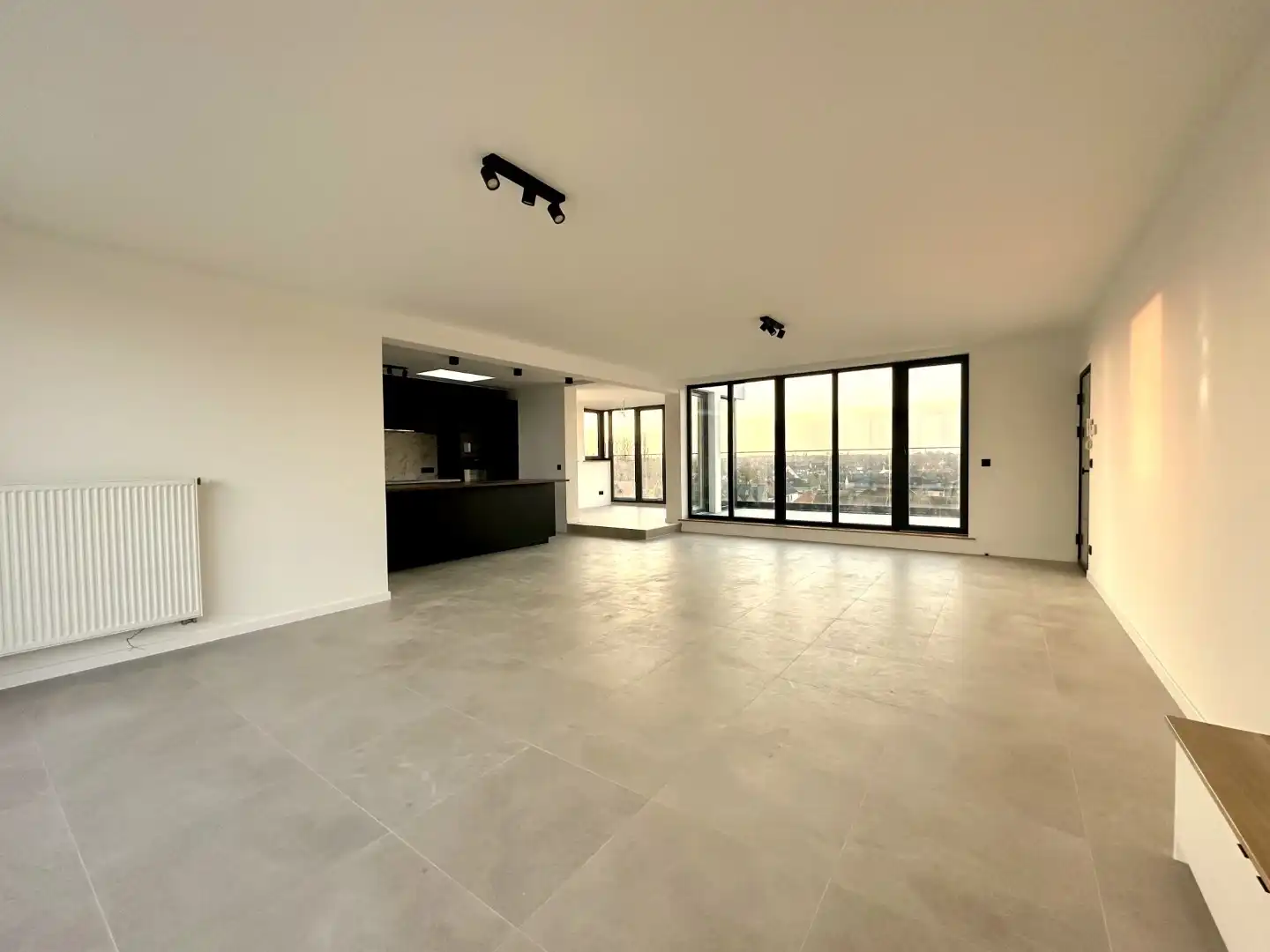 Gerenoveerde penthouse te Sint-Kruis foto 3